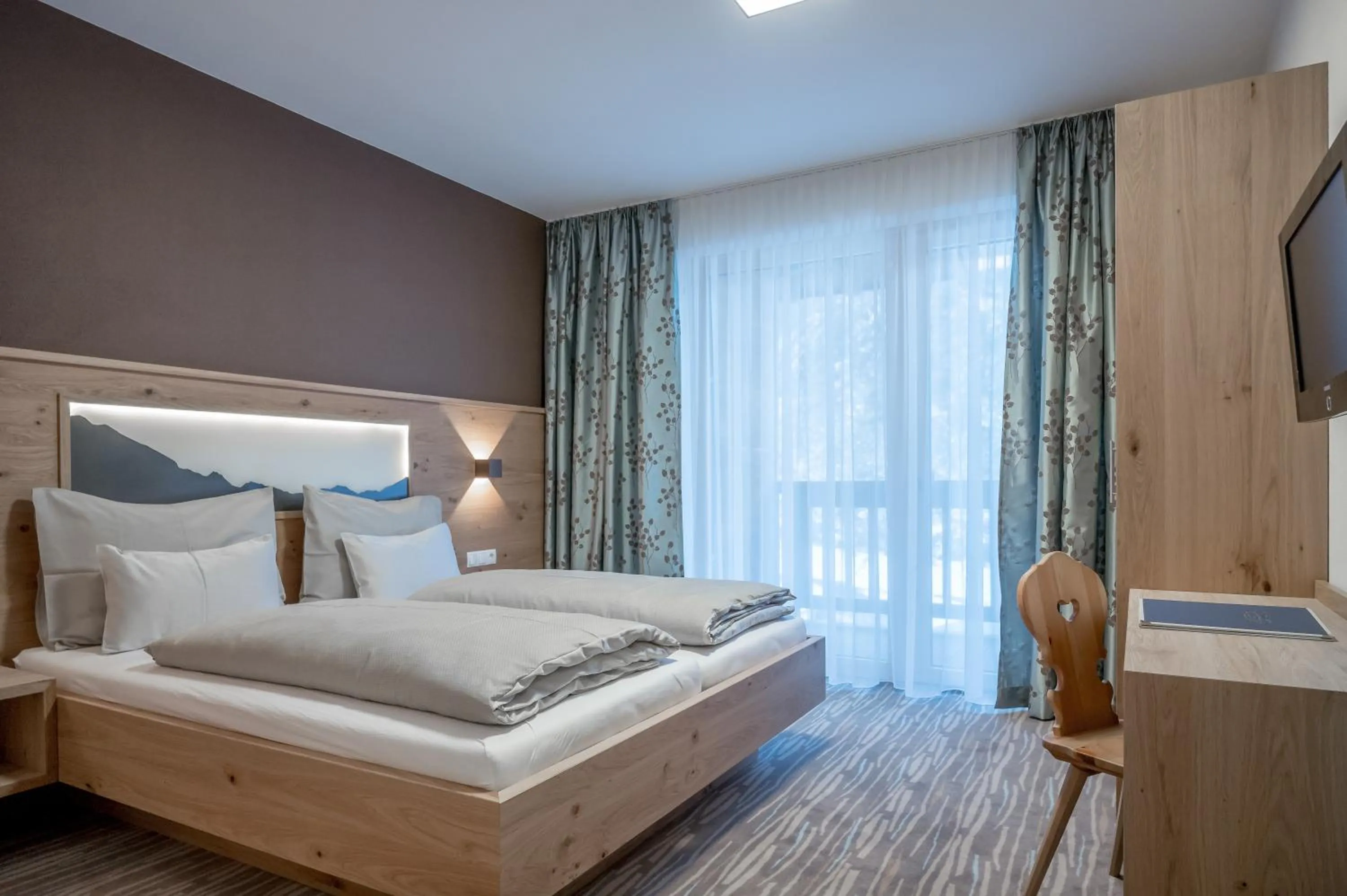 Photo of the whole room, Bed in Hotel Mathiesn