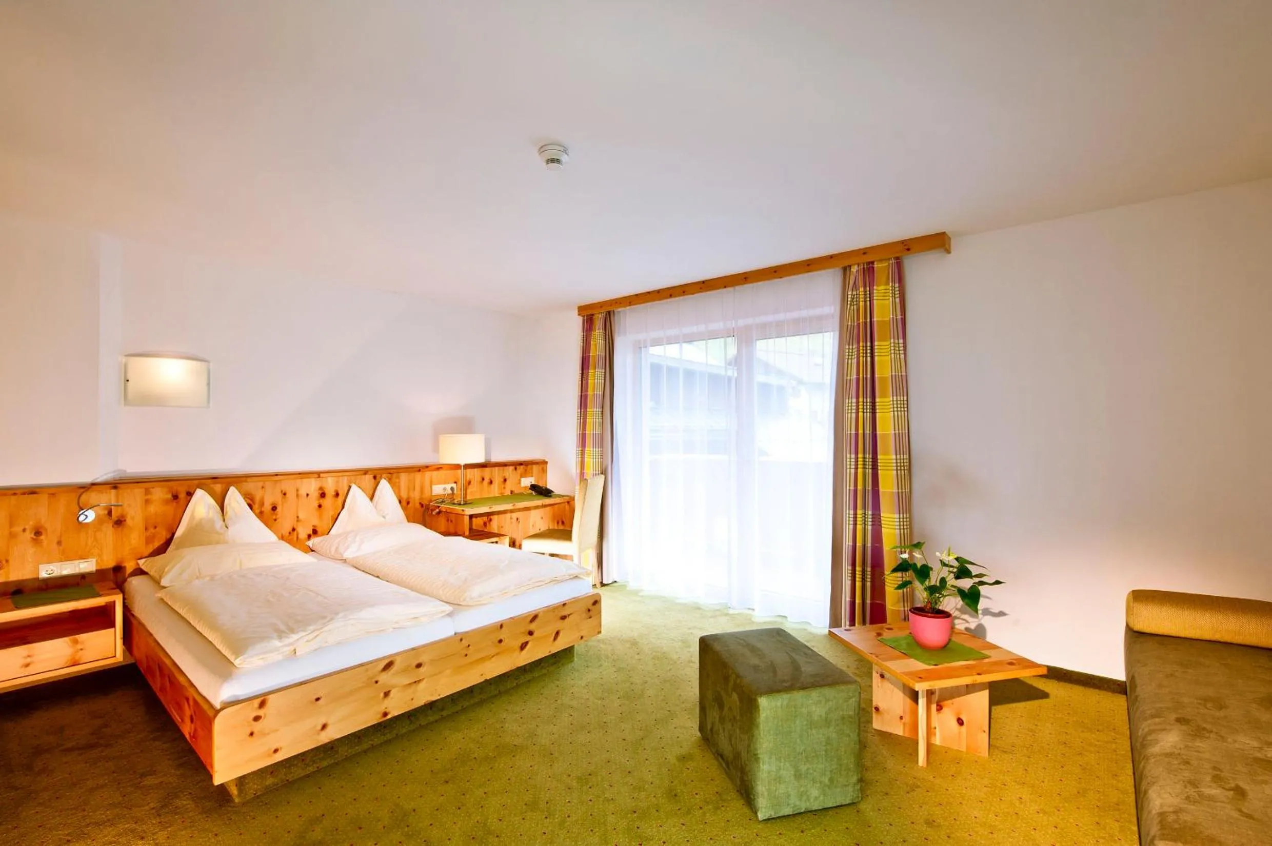 Photo of the whole room, Bed in Hotel Mathiesn