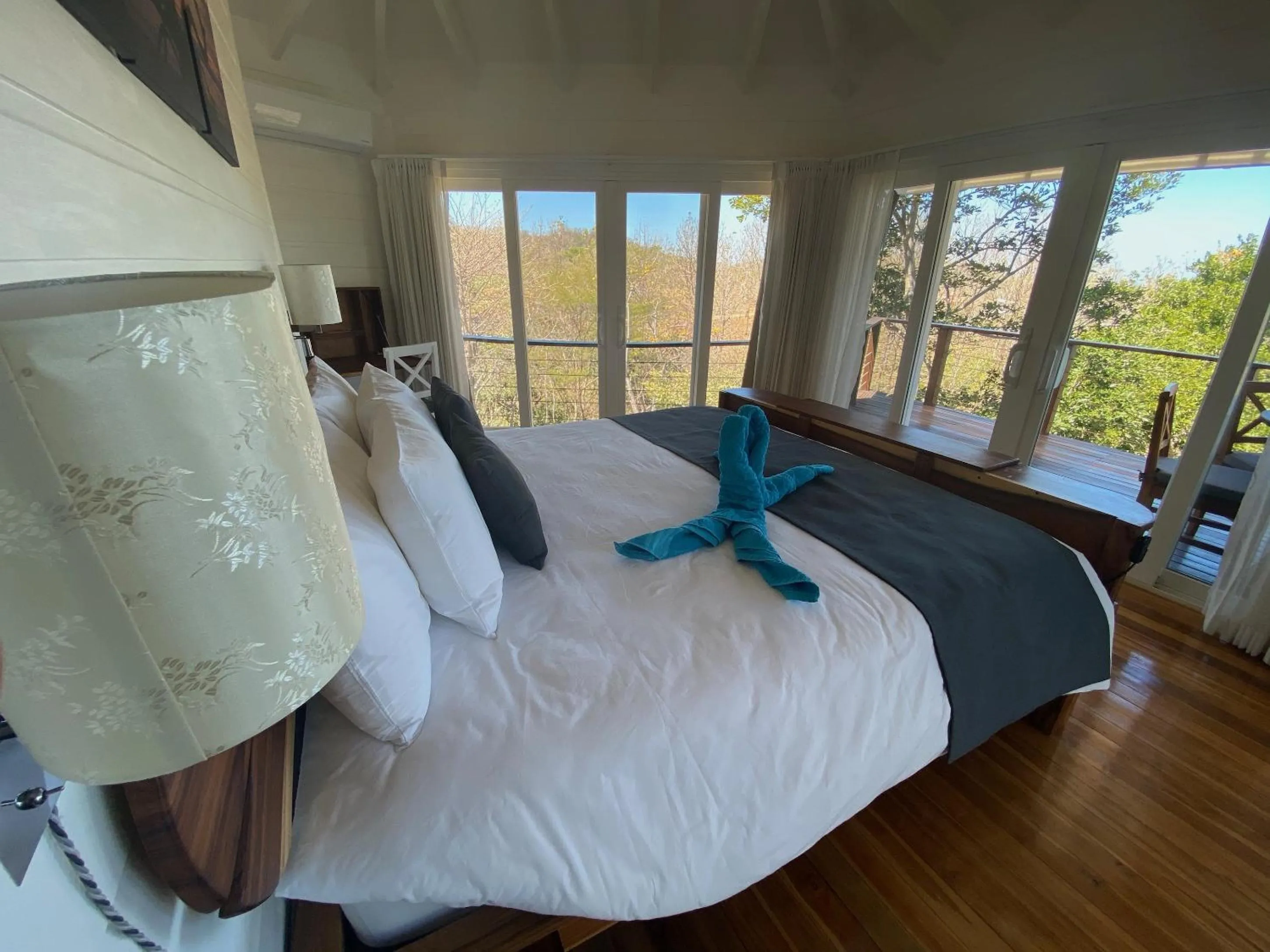 Bed in Mikado Natural Lodge