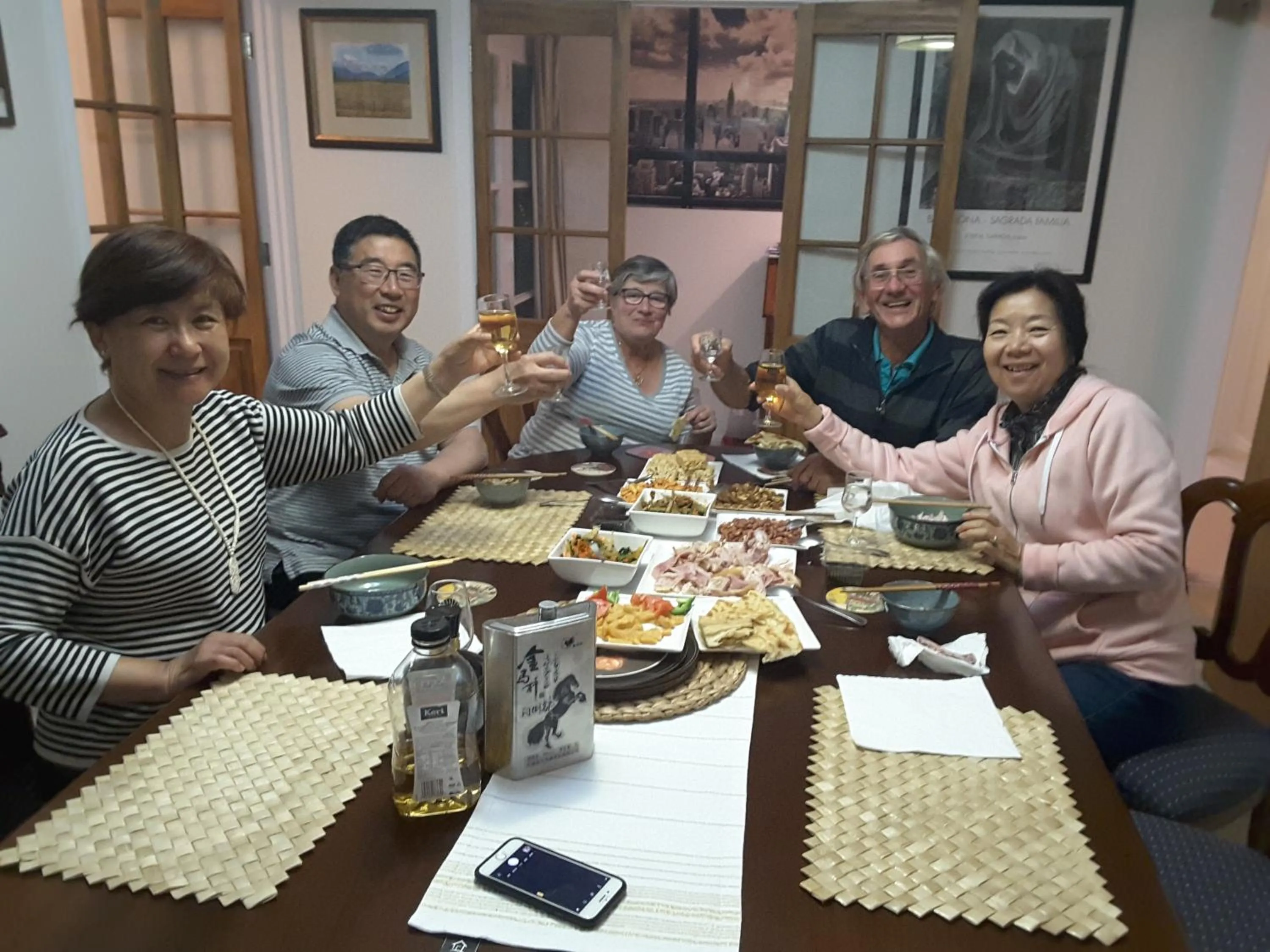 Restaurant/places to eat in Geyser Lookout BnB