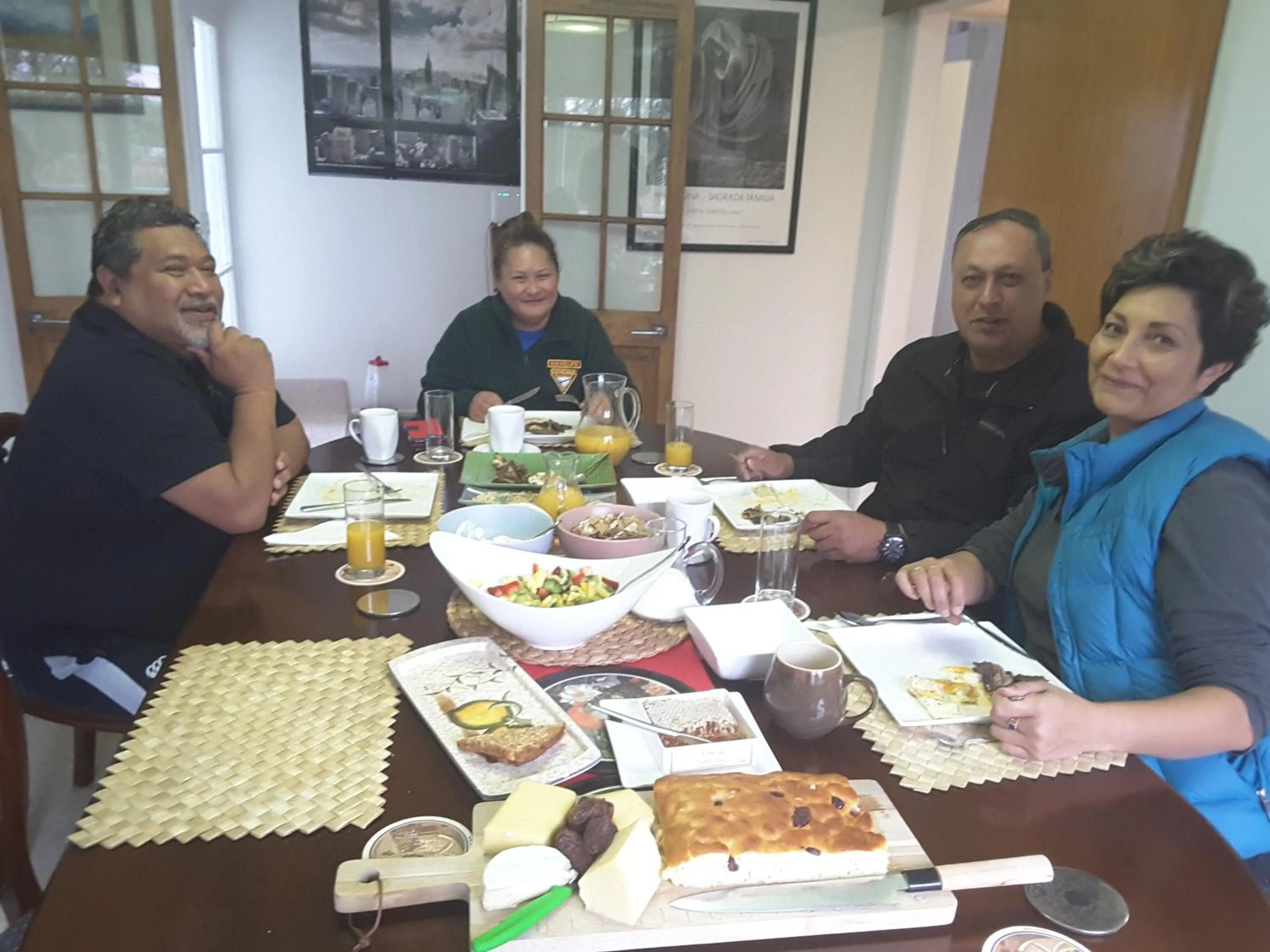 Restaurant/places to eat in Geyser Lookout BnB