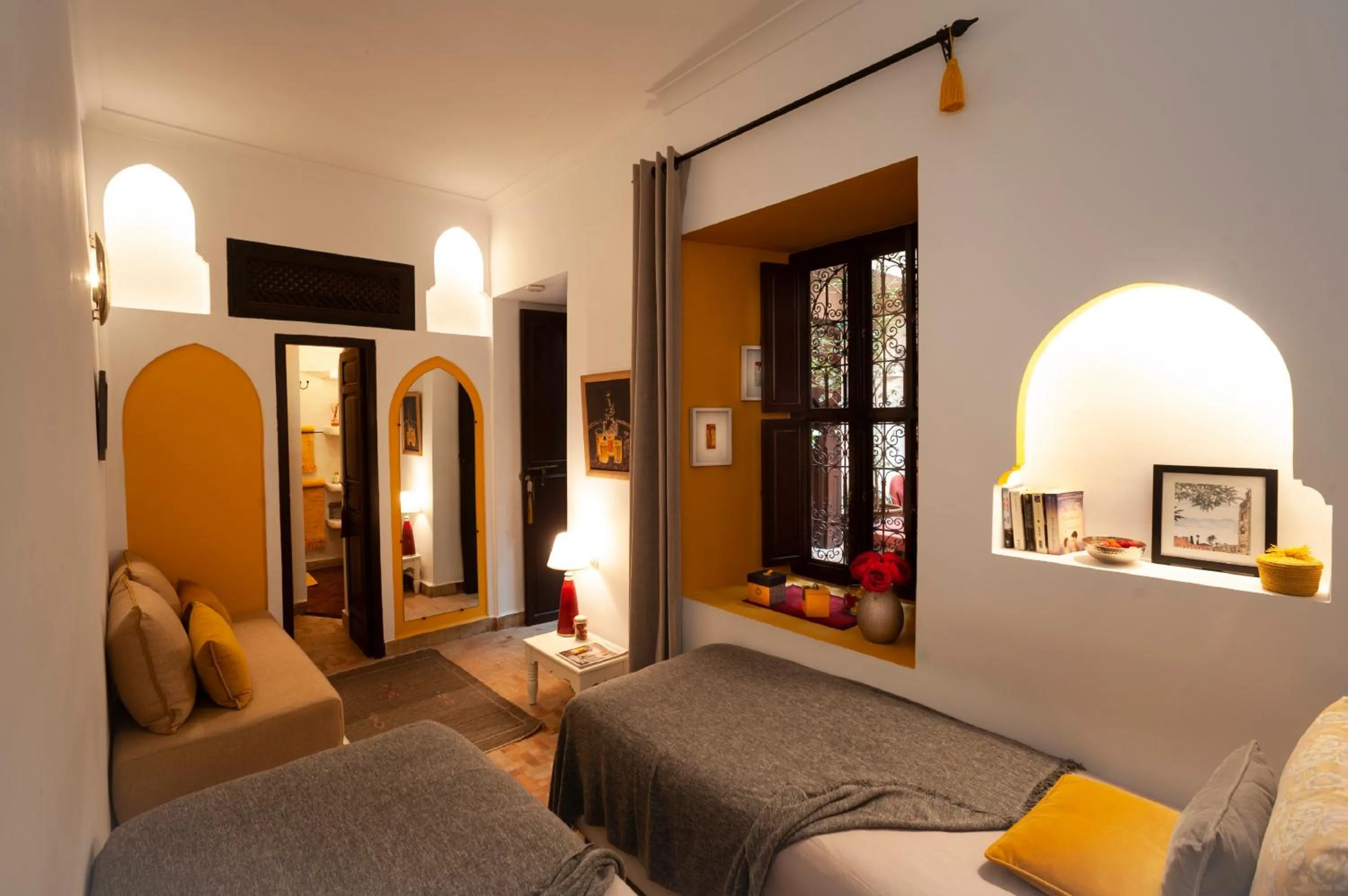 Photo of the whole room in Riad Boussa