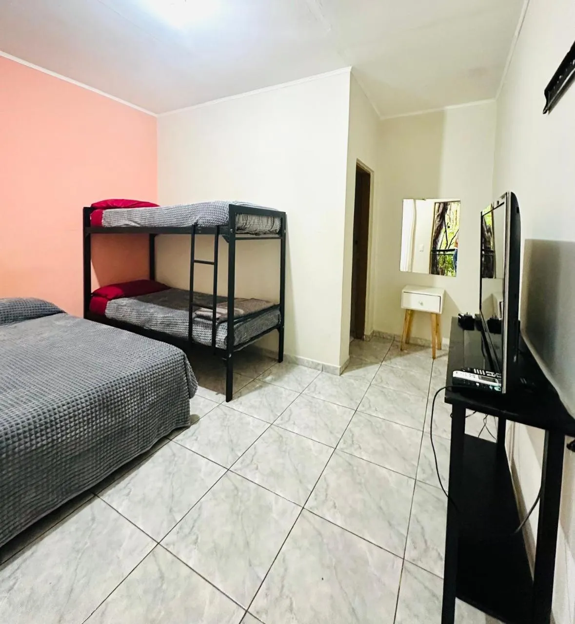 TV and multimedia, Bed in Hostel Park Iguazu