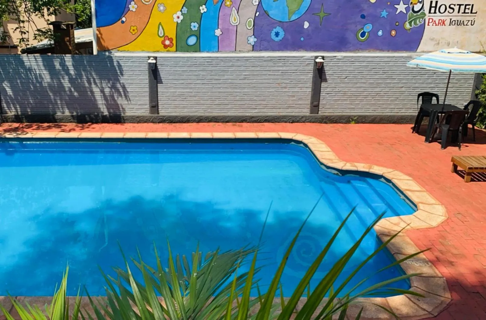 Swimming pool in Hostel Park Iguazu