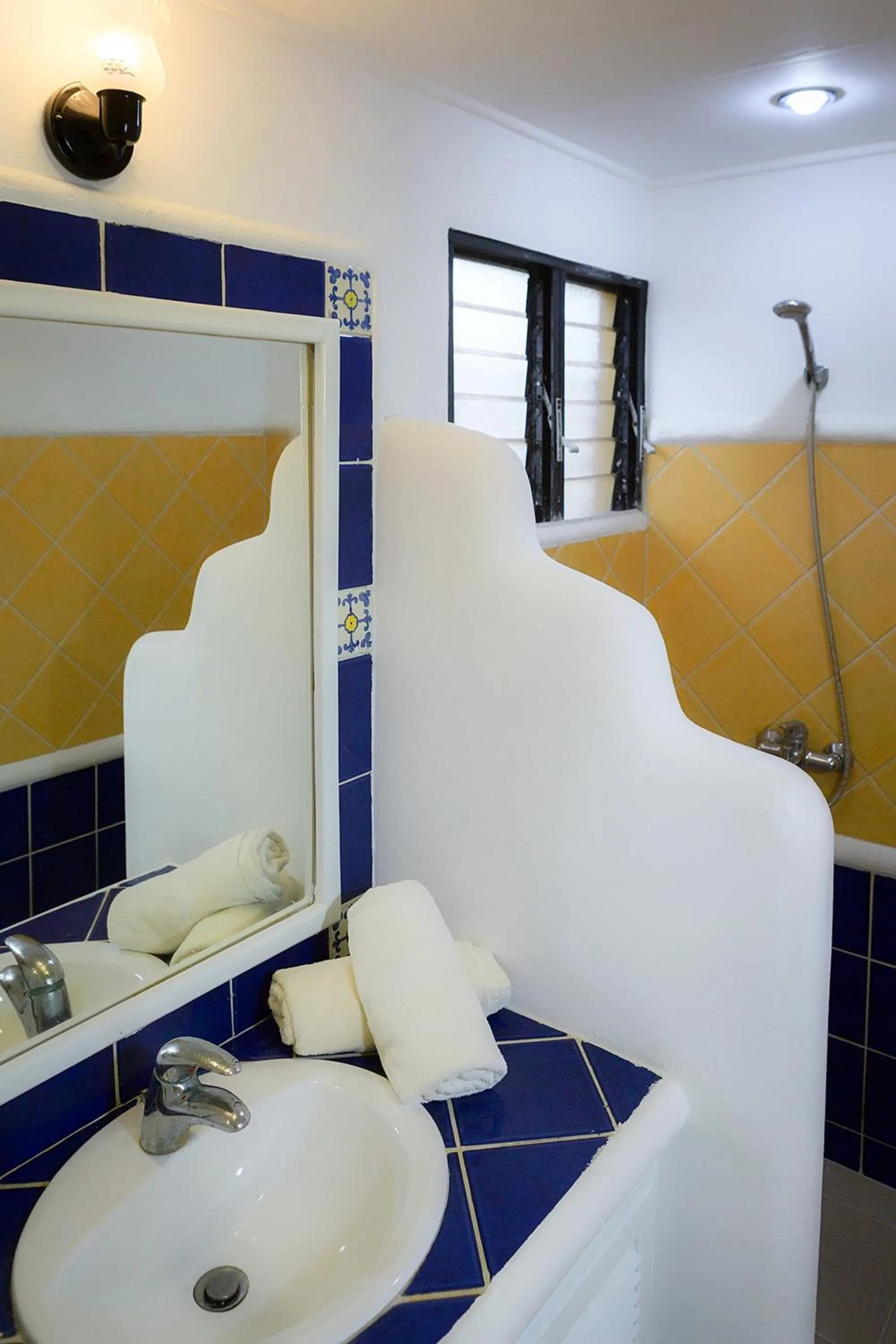 Shower in Condo Hotel Playa Las Ballenas