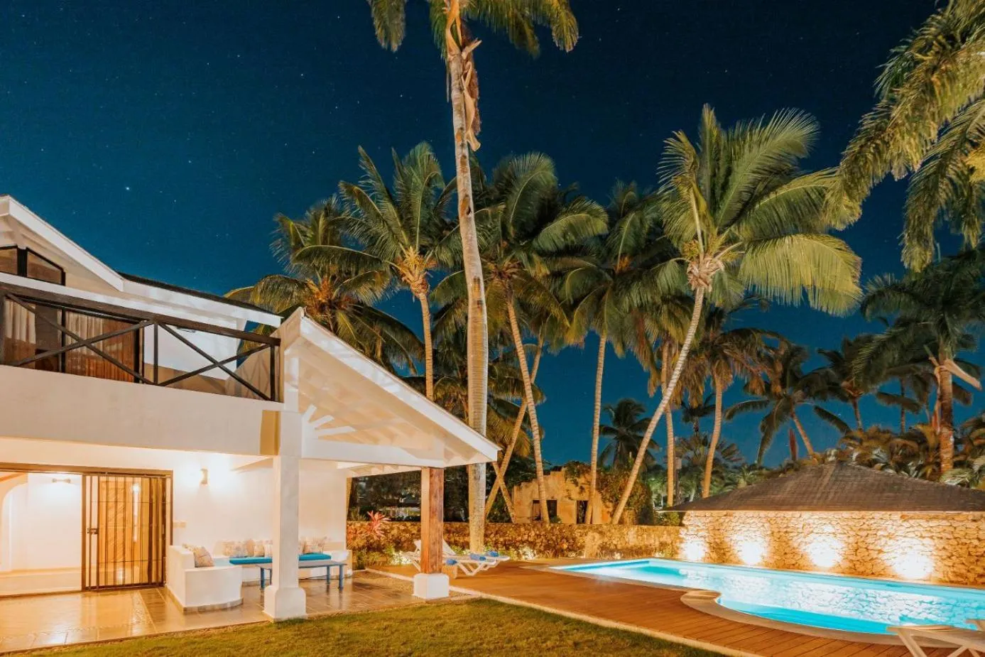 Night in Condo Hotel Playa Las Ballenas