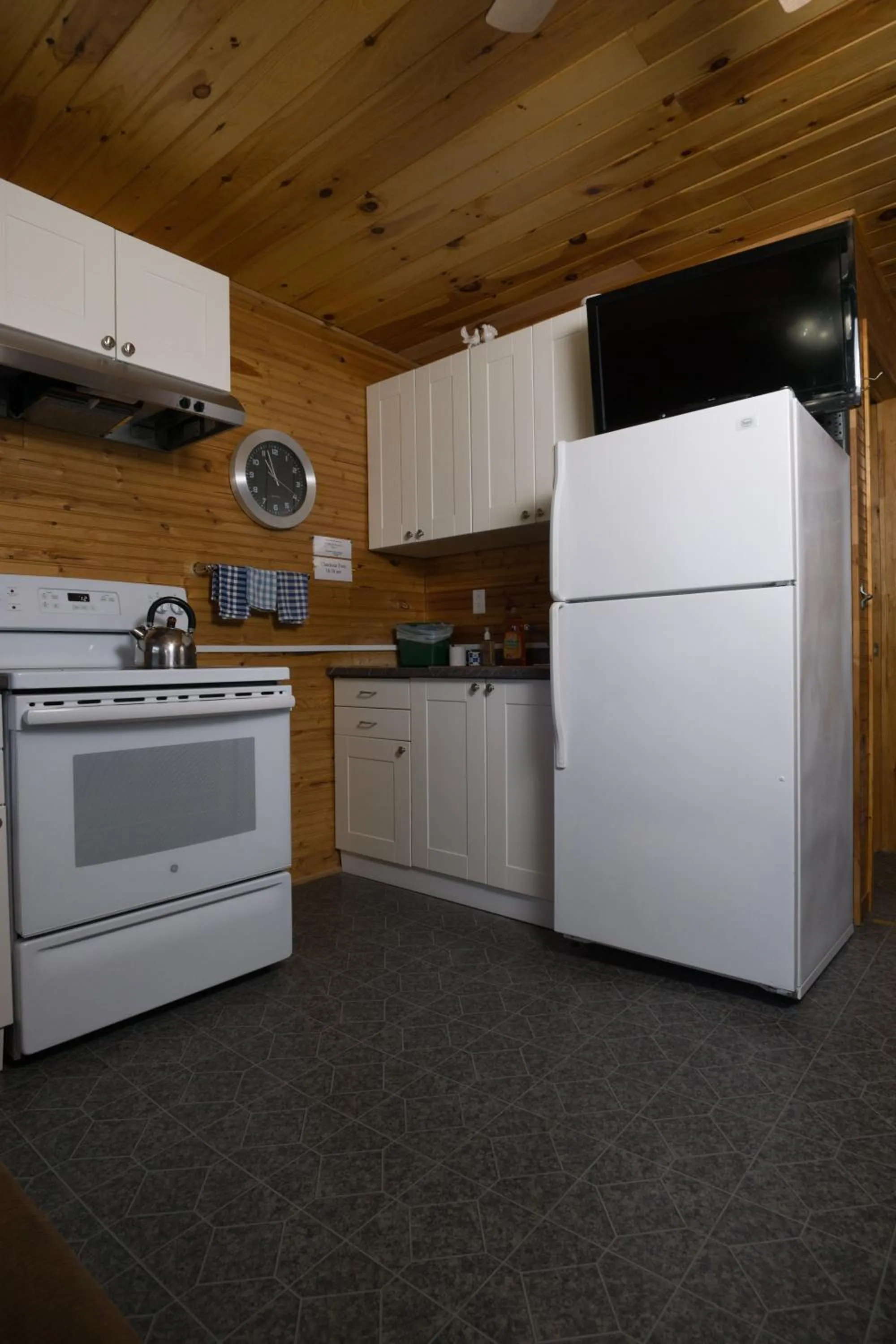 North Rustico Motel & Cottages