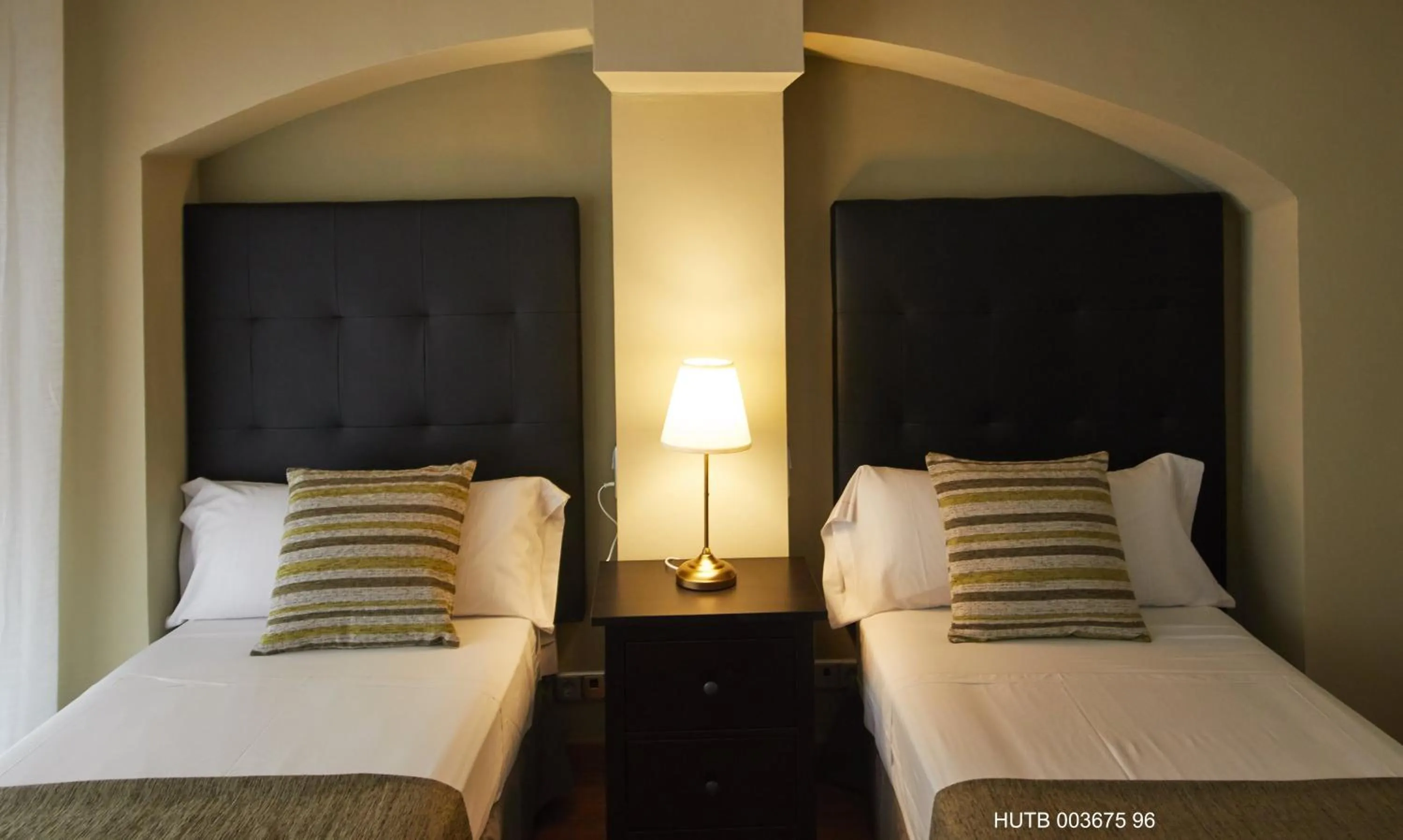 Day, Bed in Alcam Alio Cine