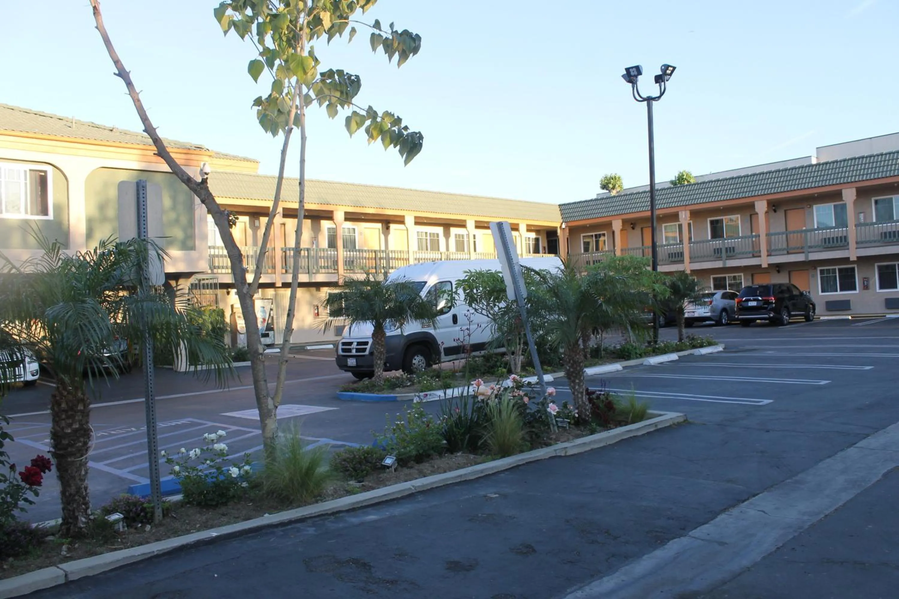 Day in El Rancho Inn