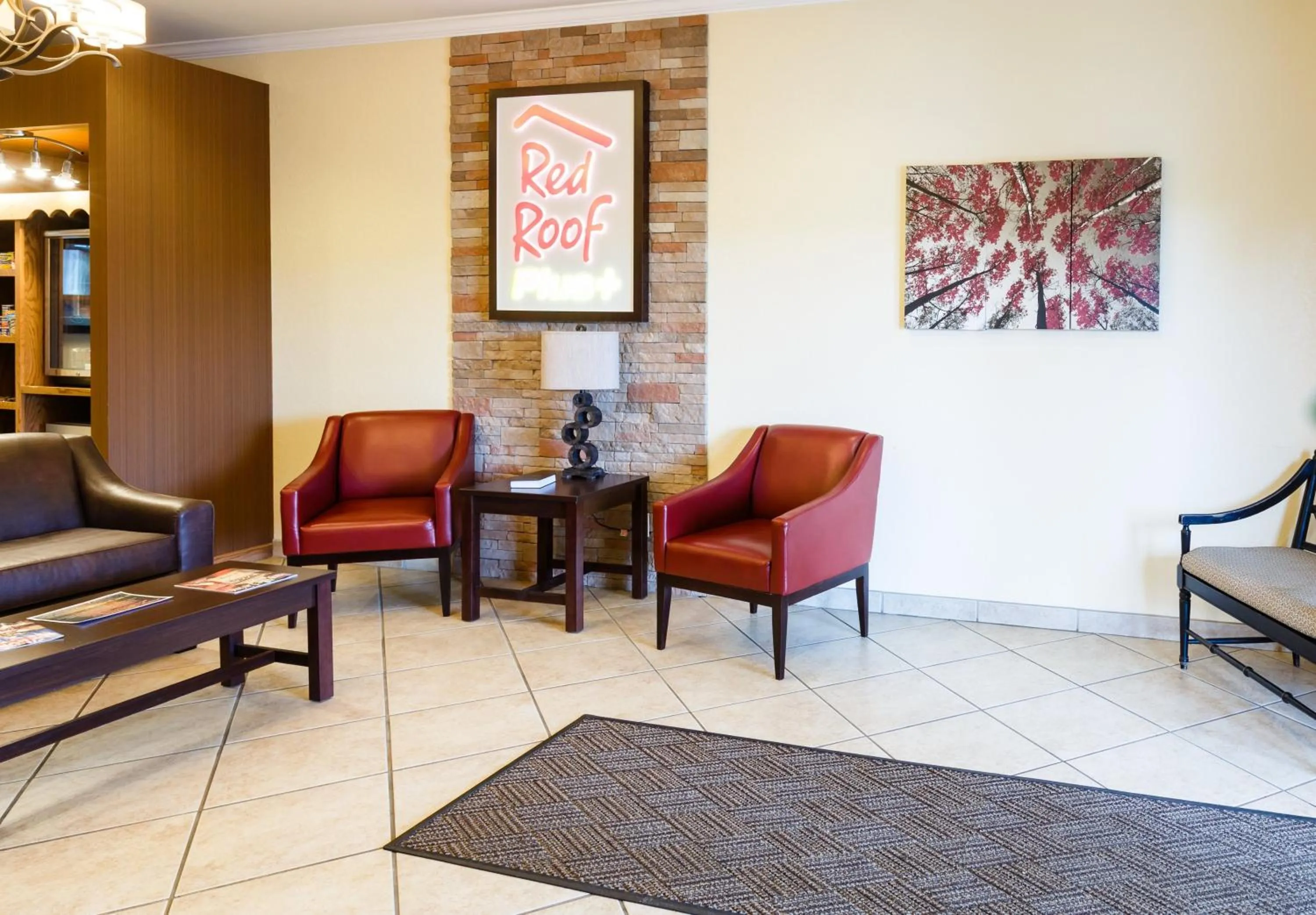 Lobby or reception in Red Roof Inn PLUS+ Danville, KY