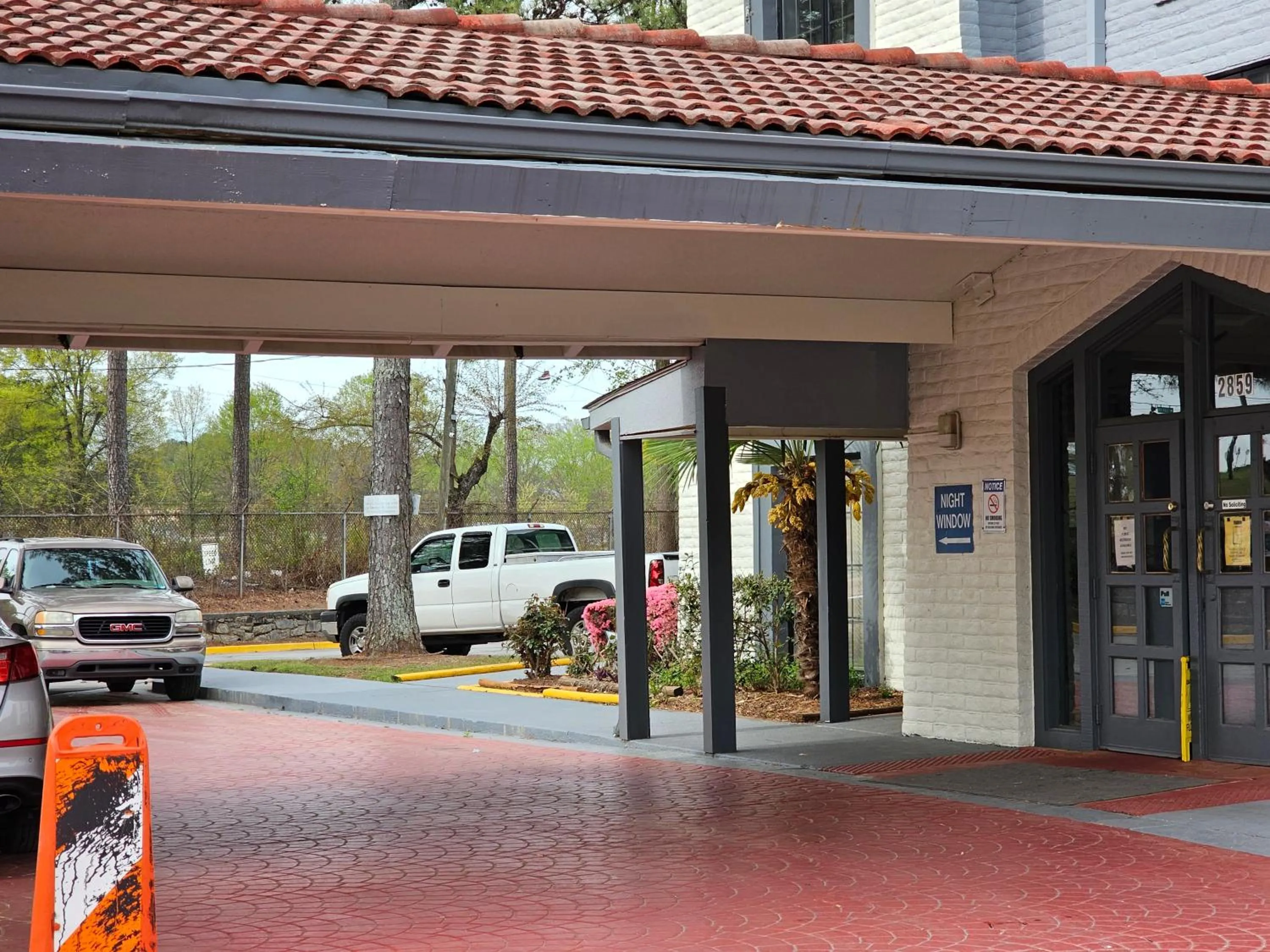 Knights Inn - Lithonia