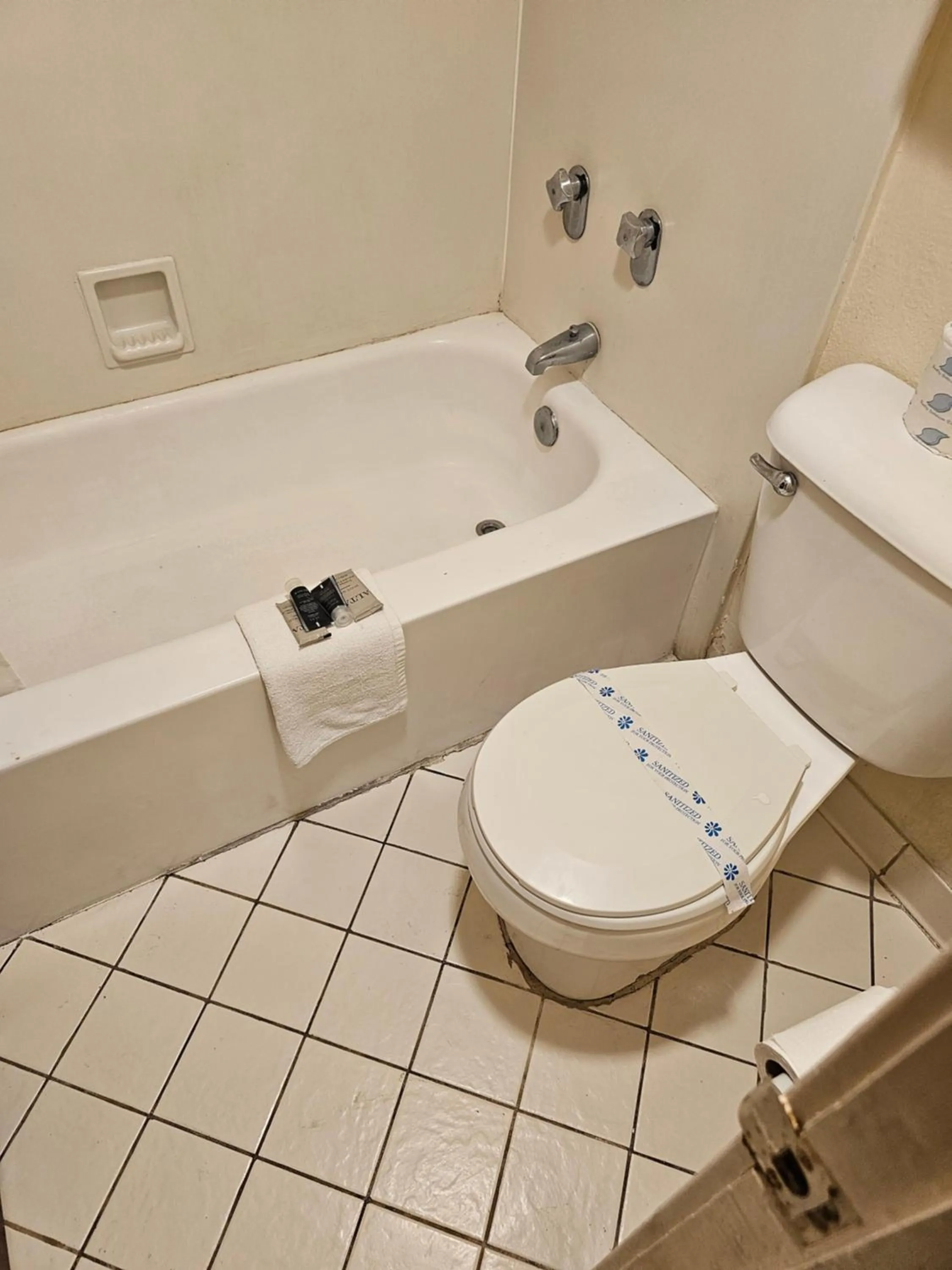 Knights Inn - Lithonia