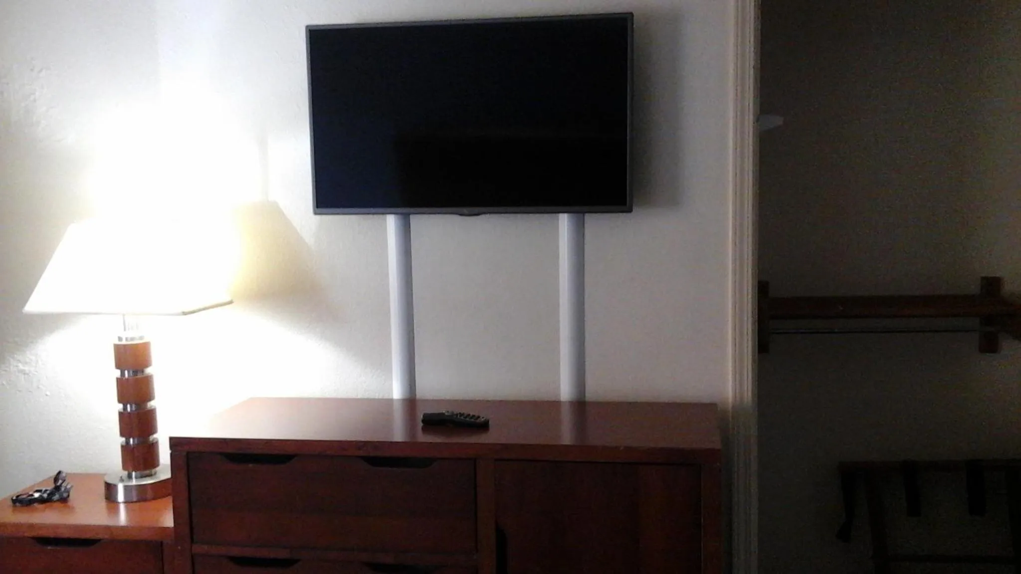 TV and multimedia in Knights Inn - Lithonia