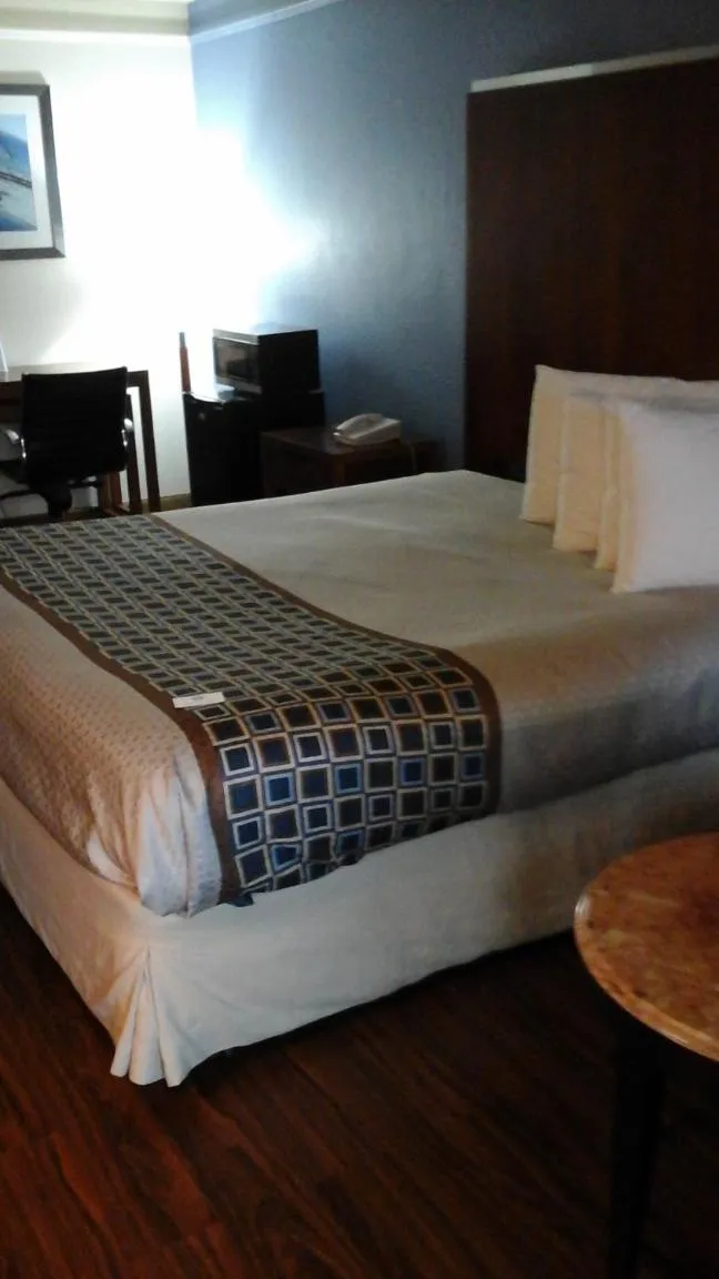 Photo of the whole room in Knights Inn - Lithonia