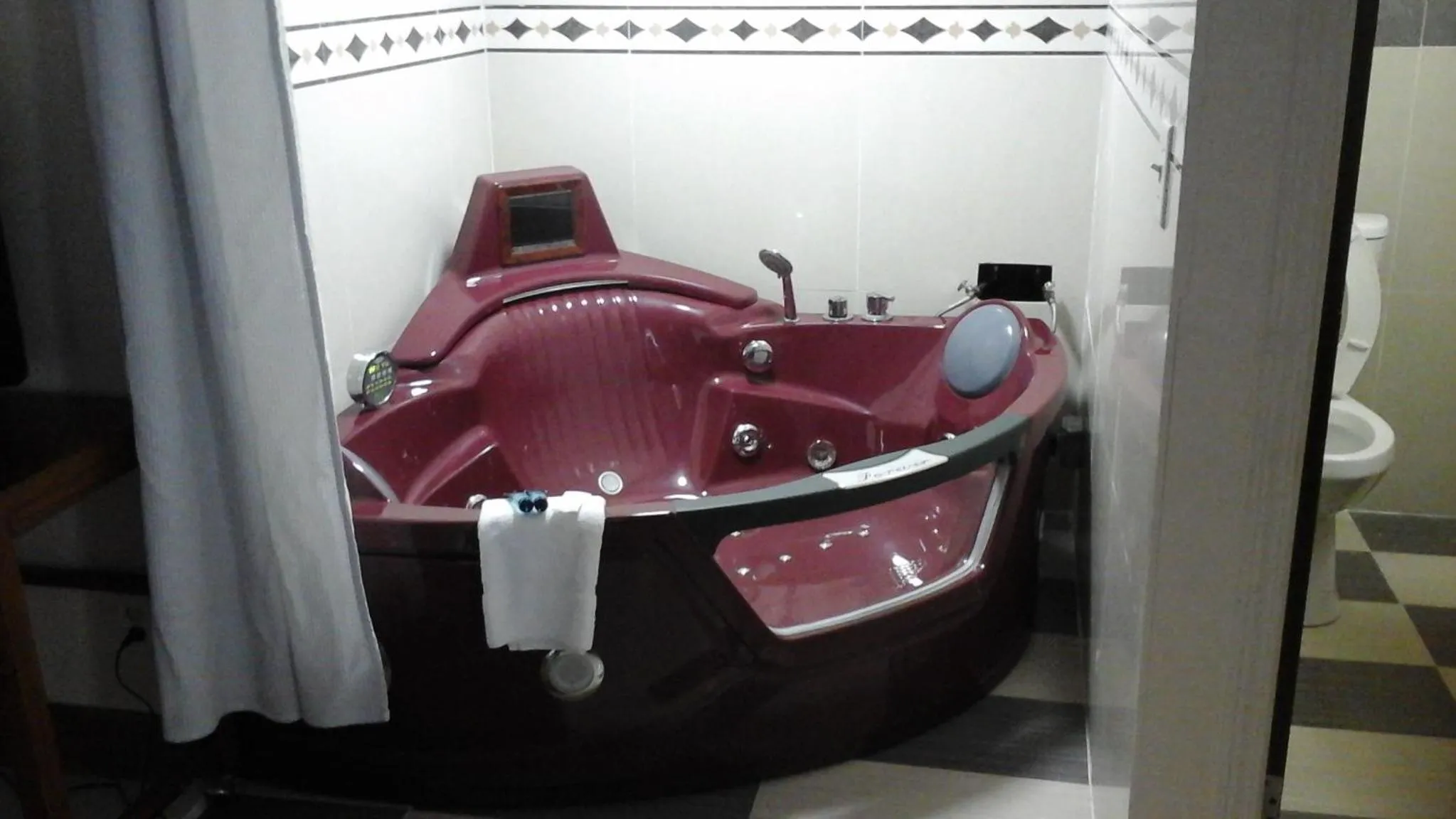 Toilet in Knights Inn - Lithonia