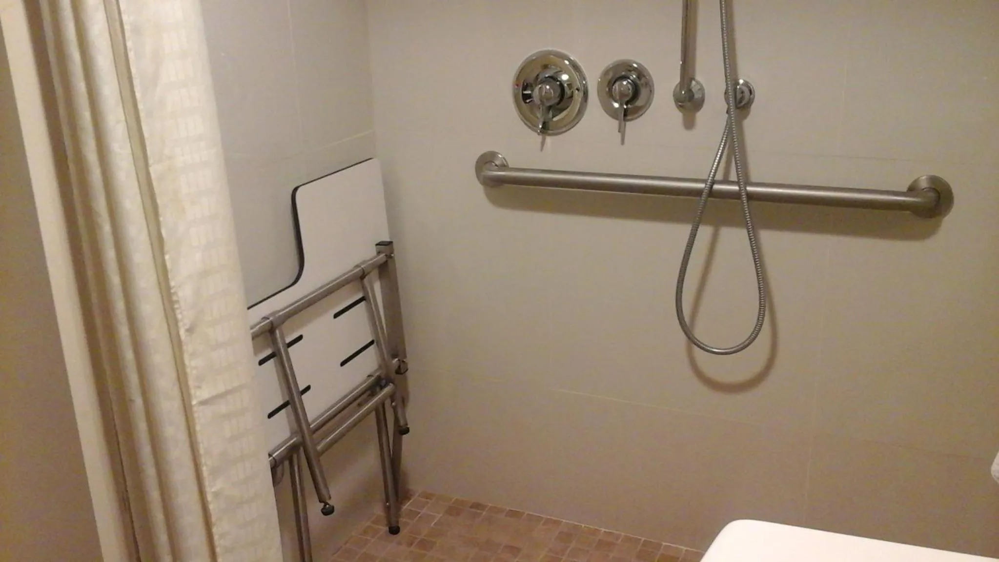 Shower in Knights Inn - Lithonia