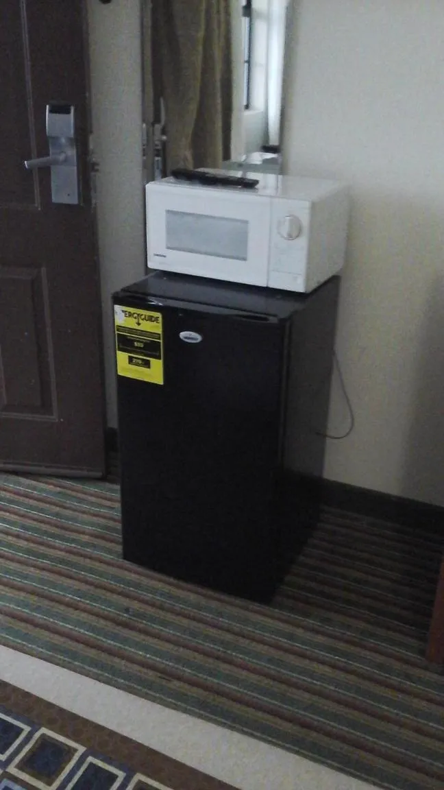 Kitchen or kitchenette in Knights Inn - Lithonia