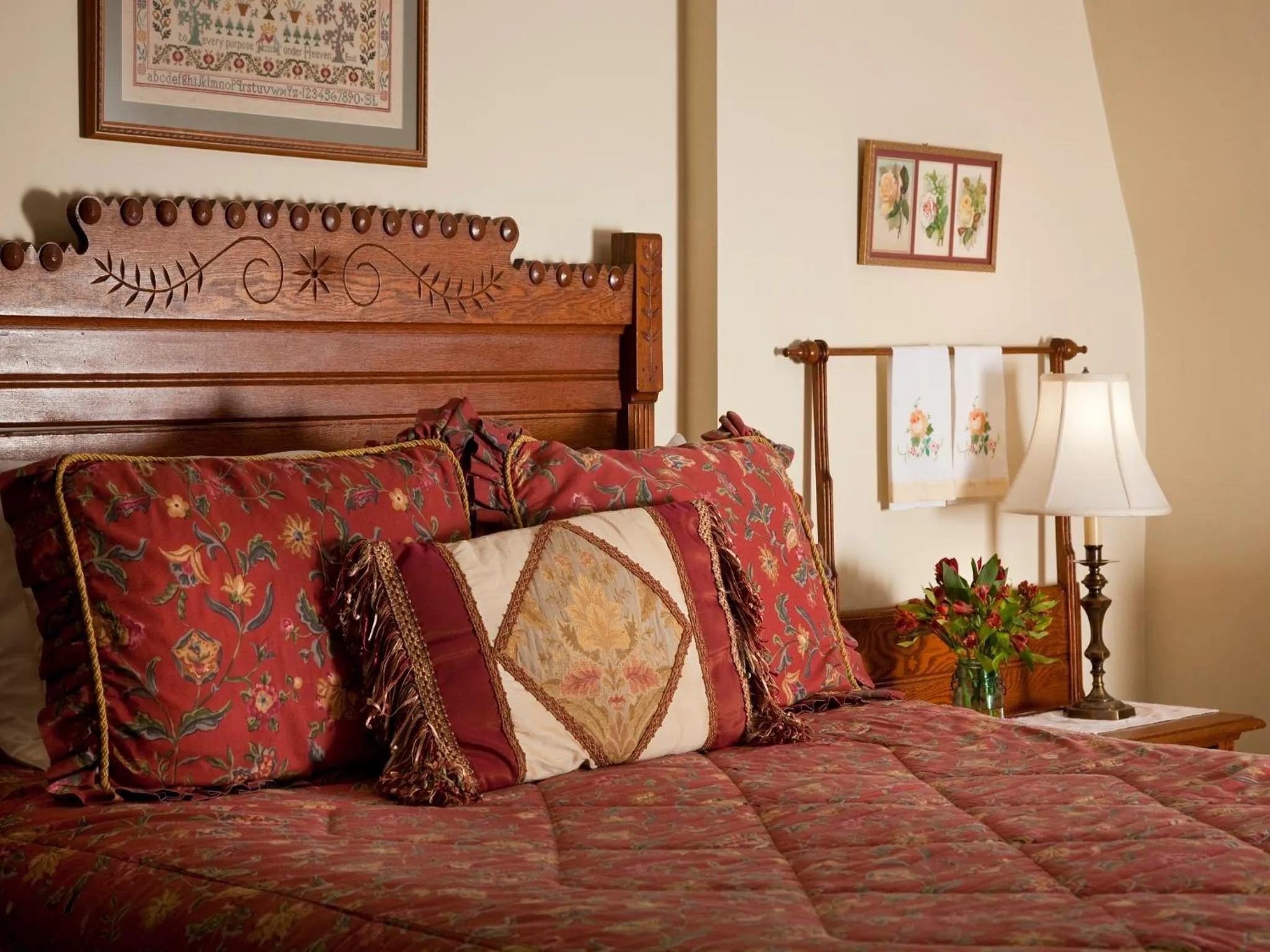 Decorative detail, Bed in Brickhouse Inn B&B