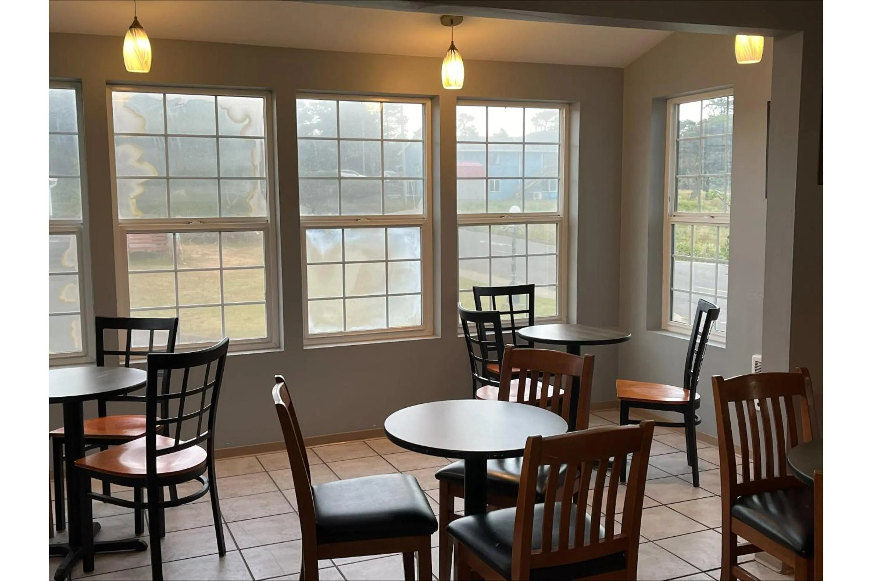 Lobby or reception in Waves Hotel NYE Beach - Newport OR