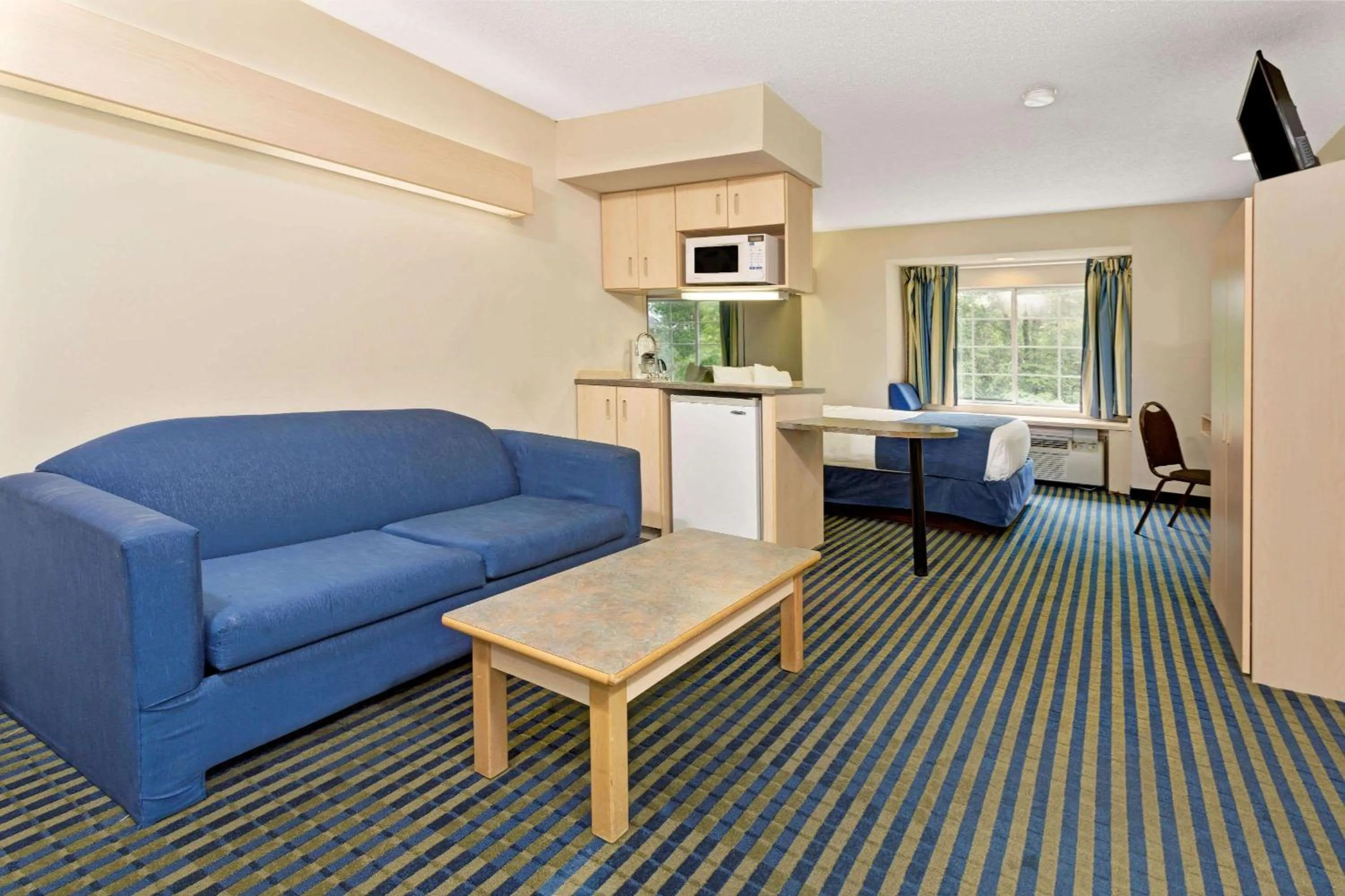 Photo of the whole room in Microtel Inn & Suites by Wyndham Florence/Cincinnati Airpo