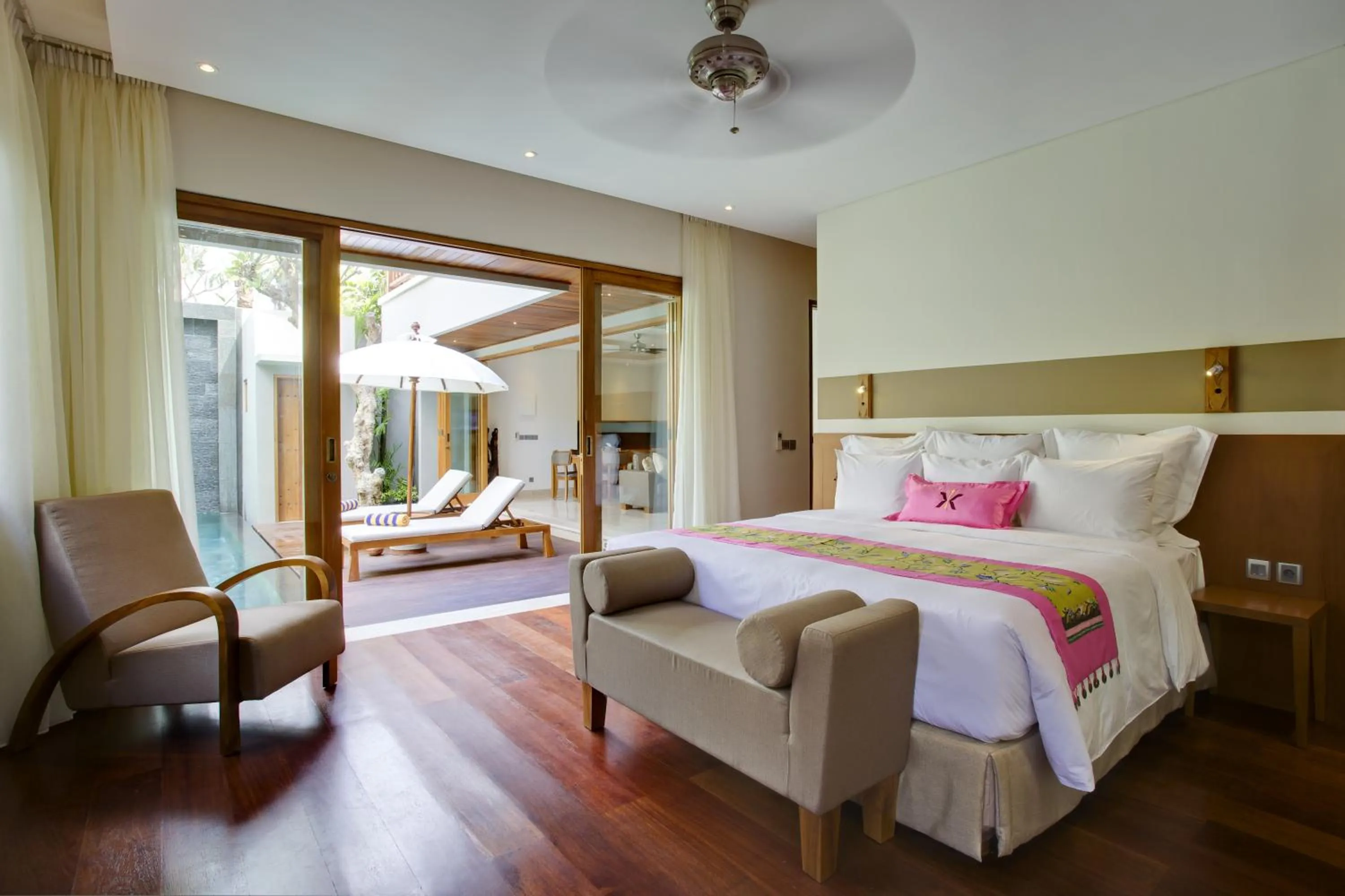 Bedroom, Bed in KoenoKoeni Villa