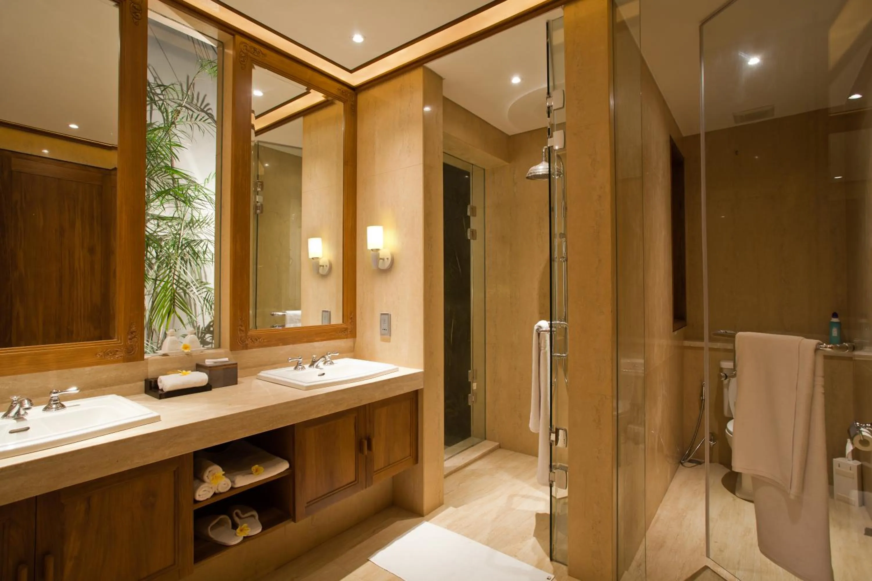 Bathroom in KoenoKoeni Villa