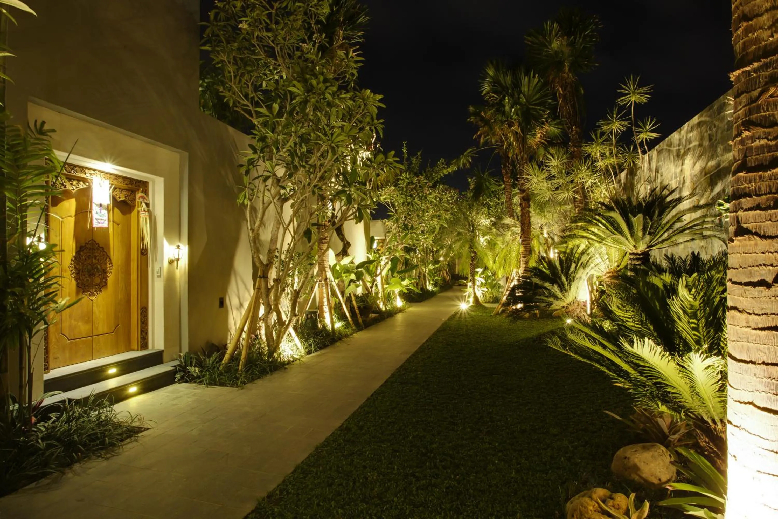 Facade/entrance in KoenoKoeni Villa
