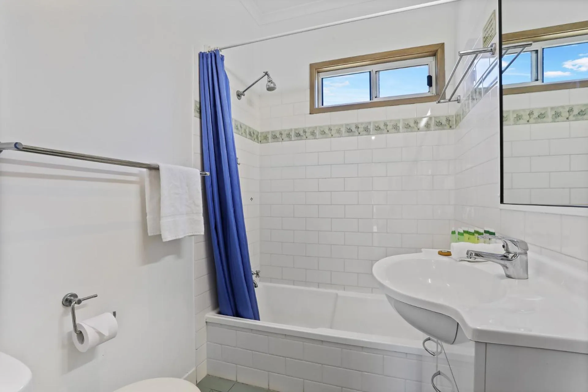 Property building in Werri Beach Holiday Park