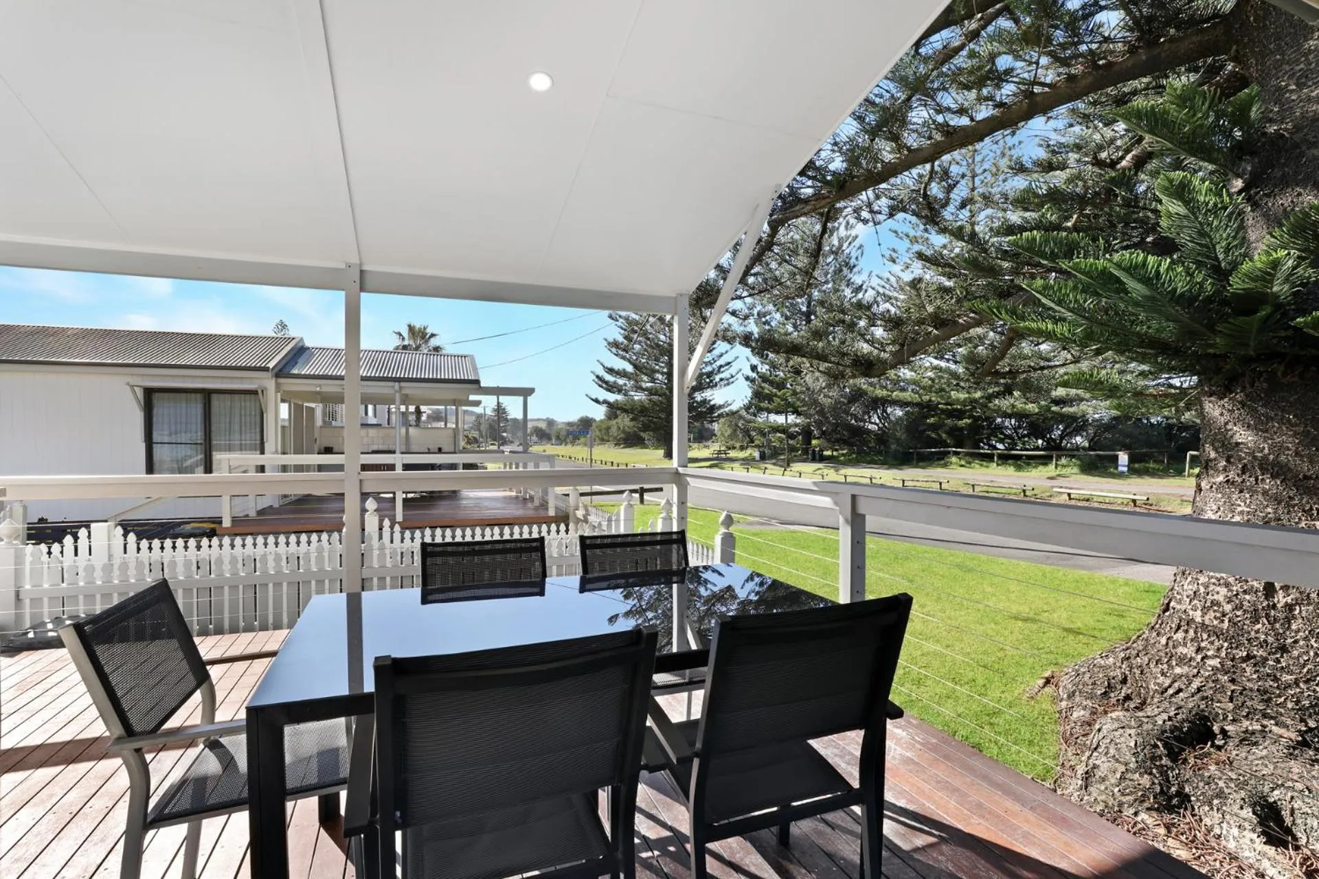 Property building in Werri Beach Holiday Park