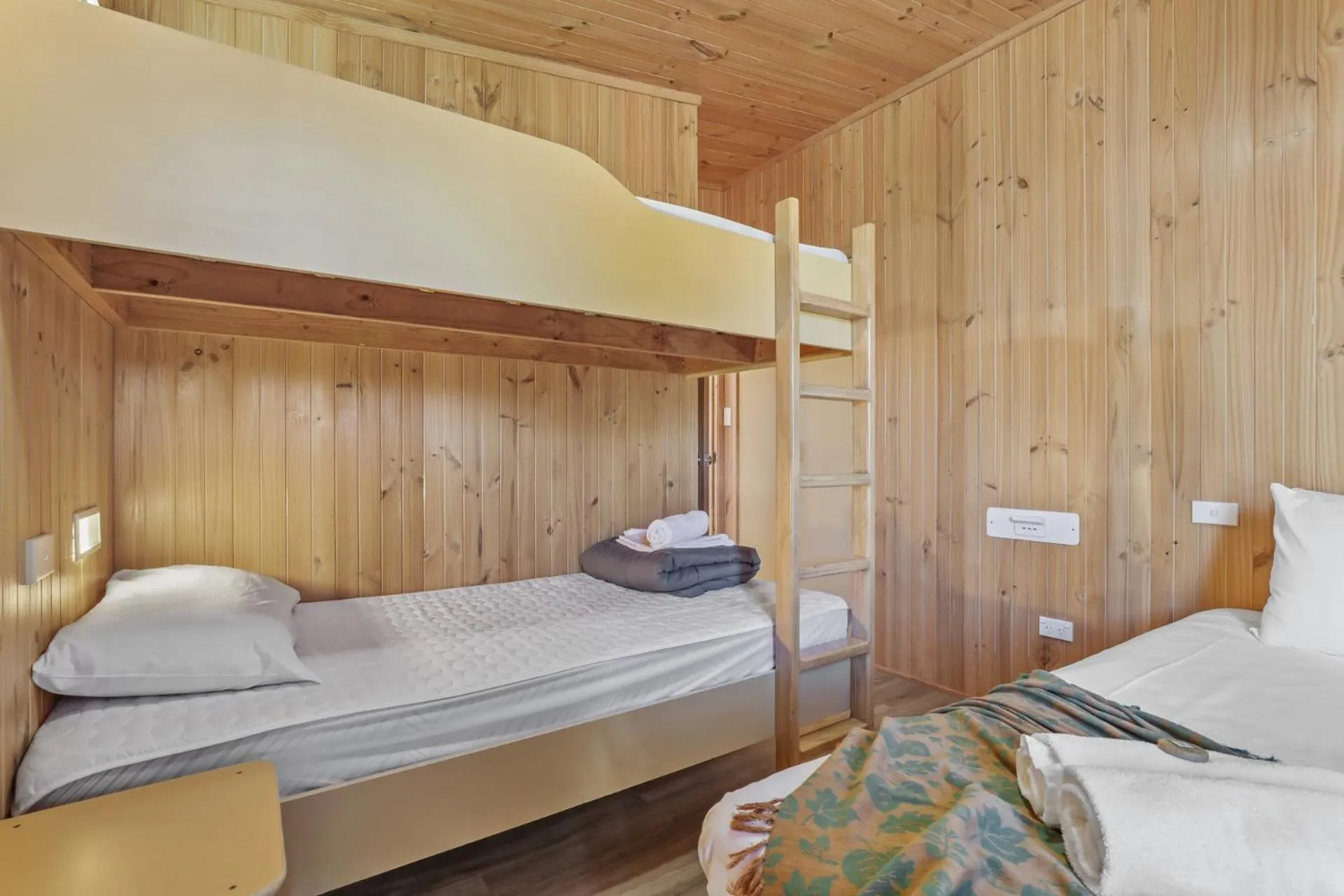 Property building, Bed in Werri Beach Holiday Park