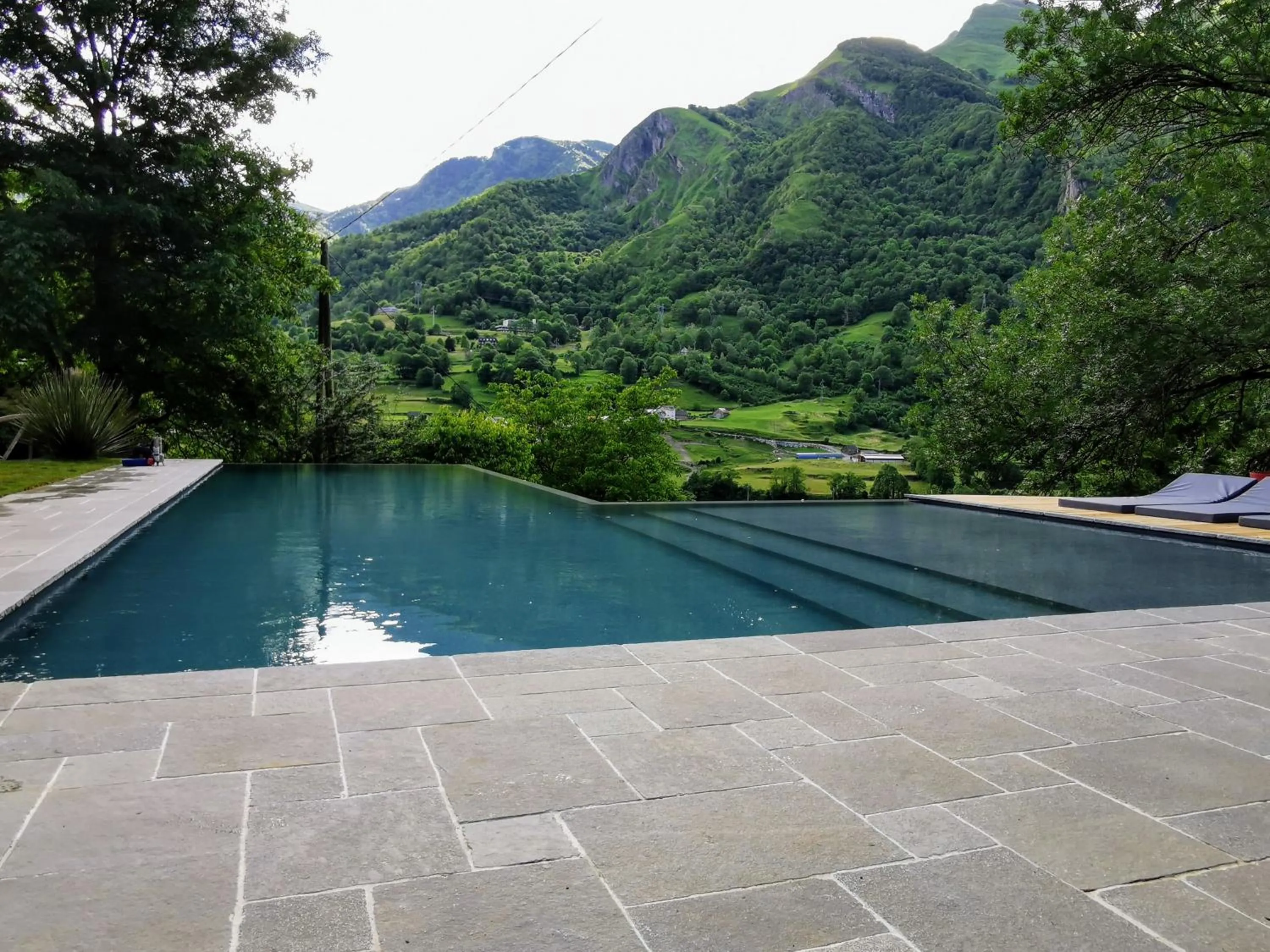 Garden in La Bergerie de Louvie