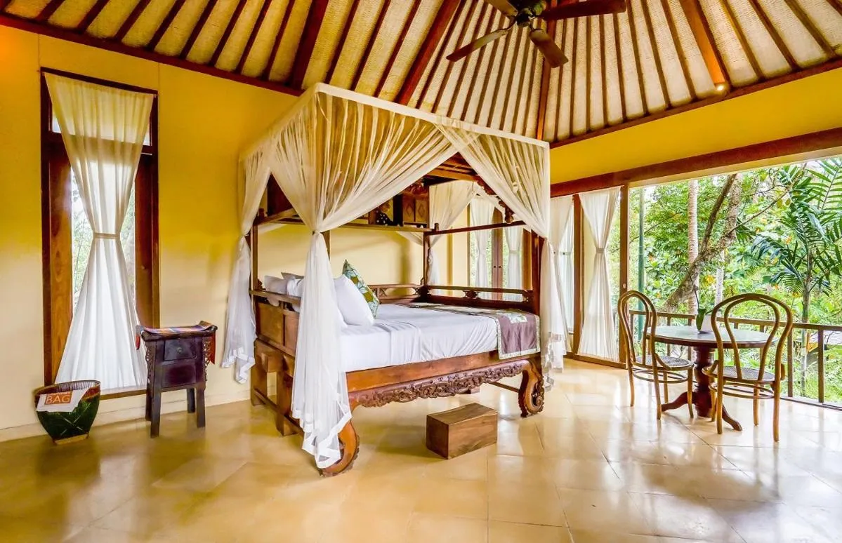 Bed in Villa Beji Indah