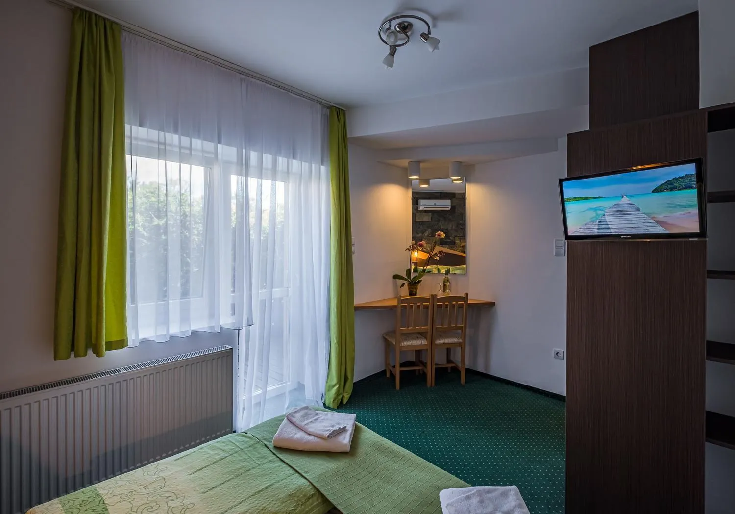 Photo of the whole room, Bed in Babi Guesthouse - Babi Vendégház