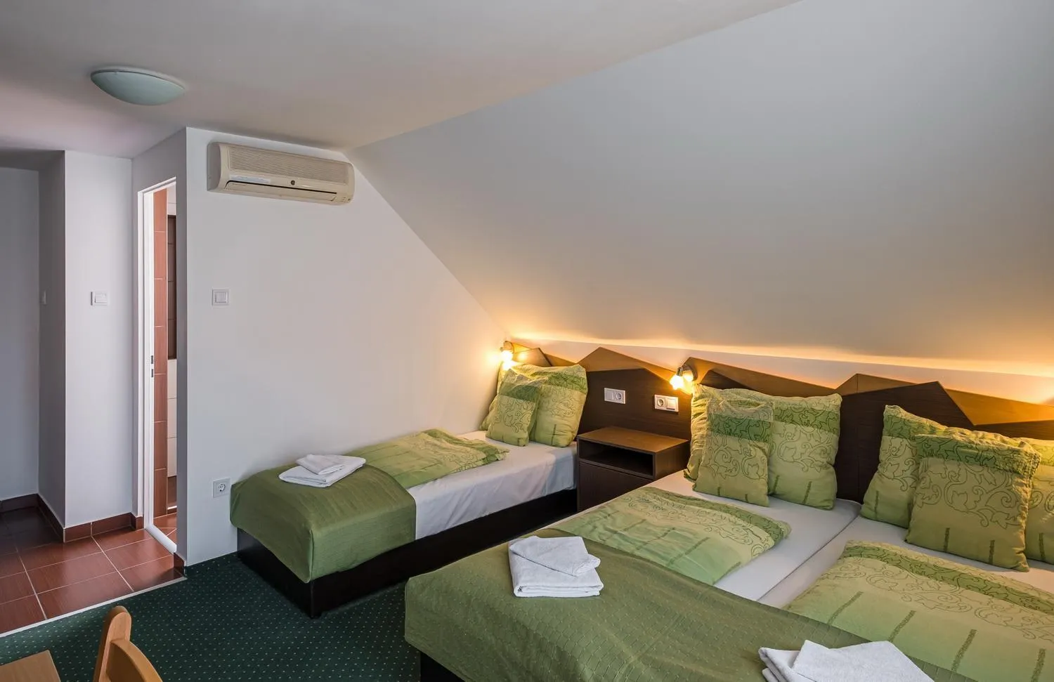 Photo of the whole room, Bed in Babi Guesthouse - Babi Vendégház