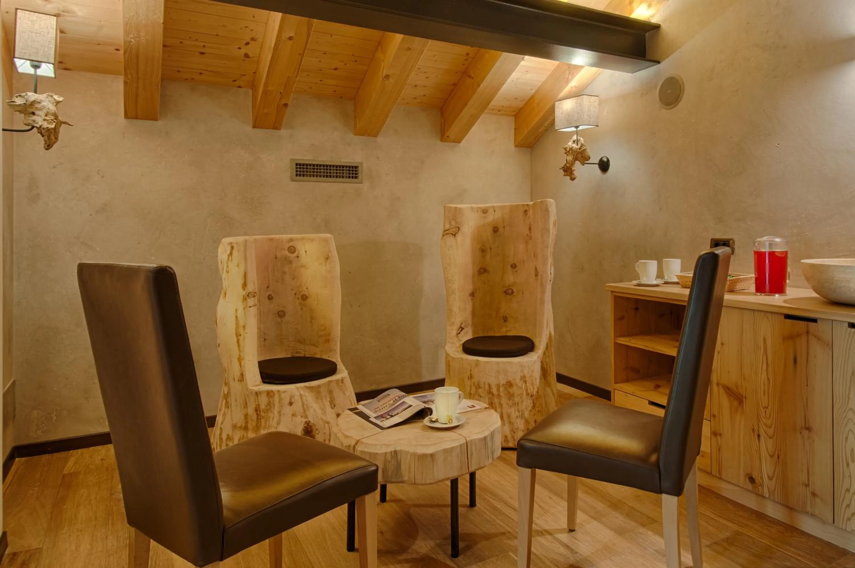 Dining area in Hotel Garni Elisir