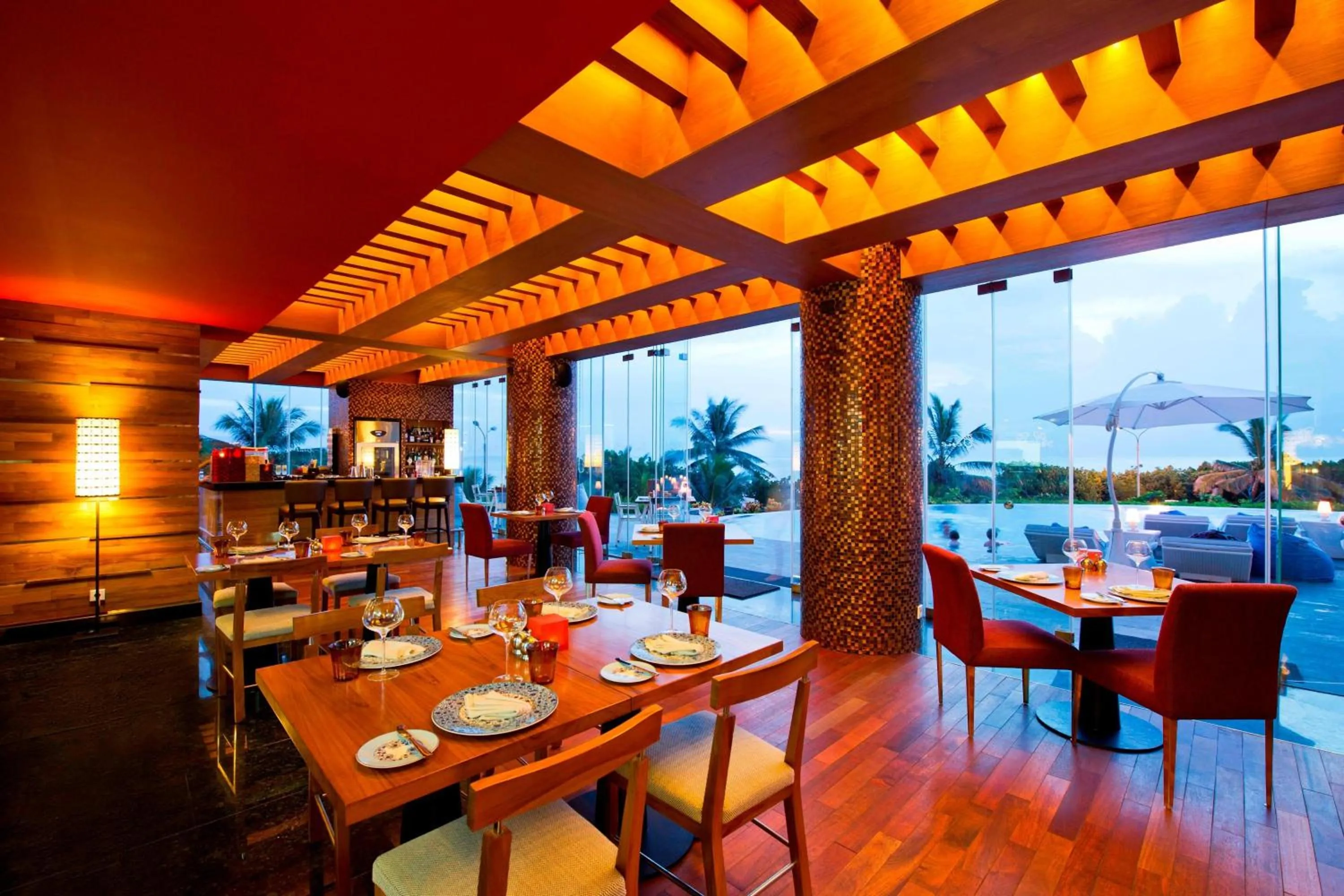 Restaurant/places to eat in Sheraton Bali Kuta Resort