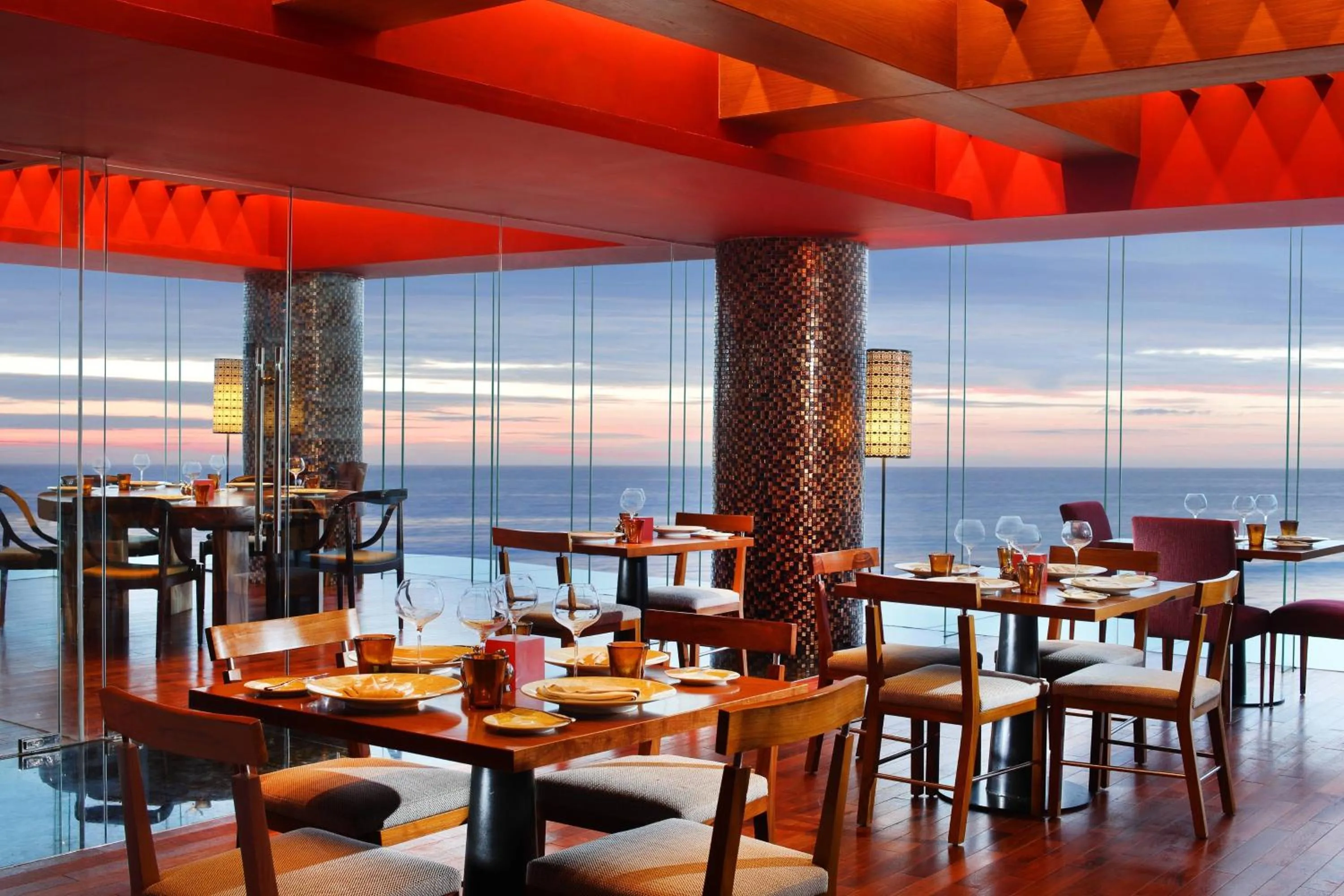 Restaurant/places to eat in Sheraton Bali Kuta Resort