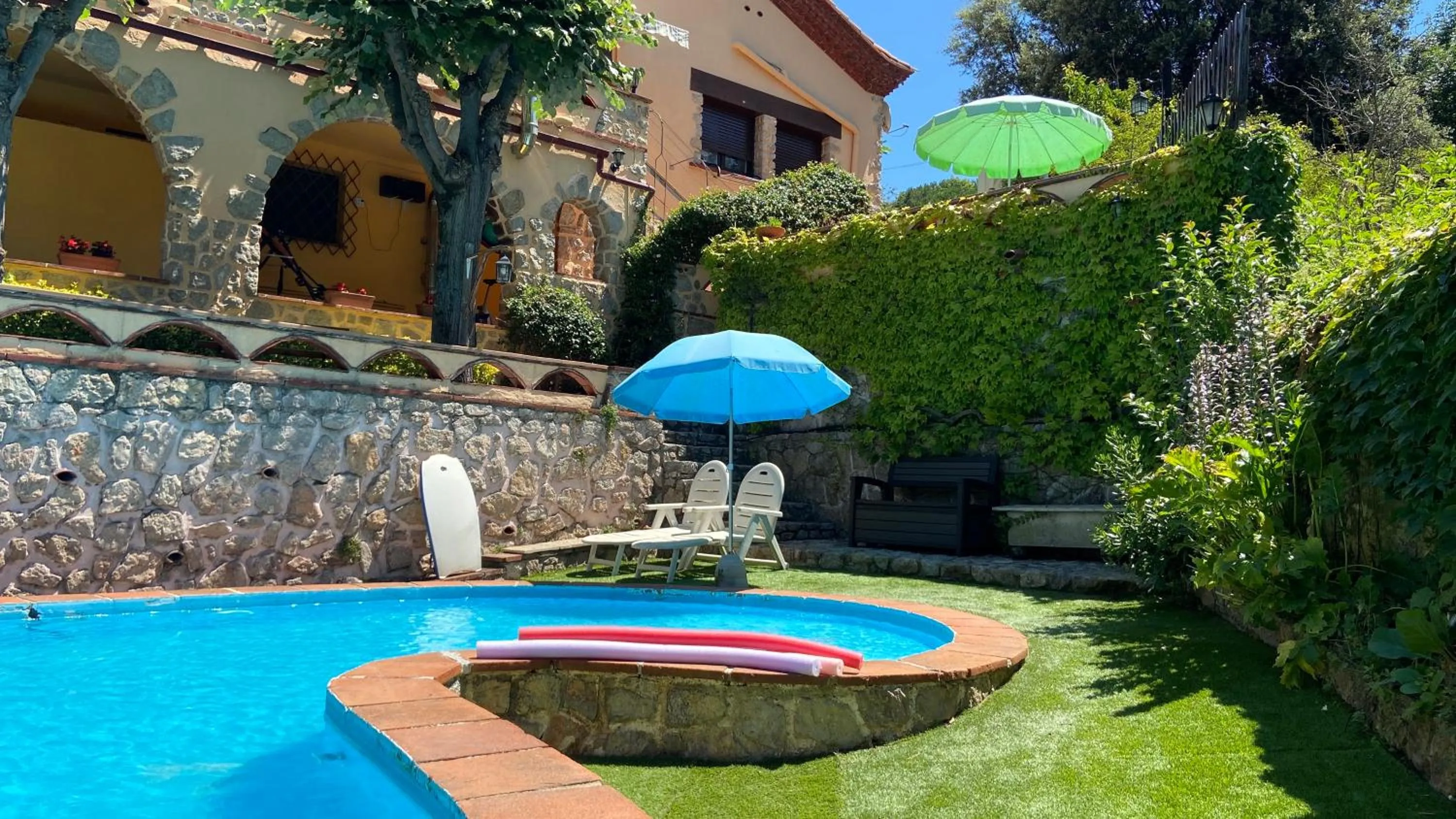 Loft Vacarisses Torreblanca Estación, Piscina Privada