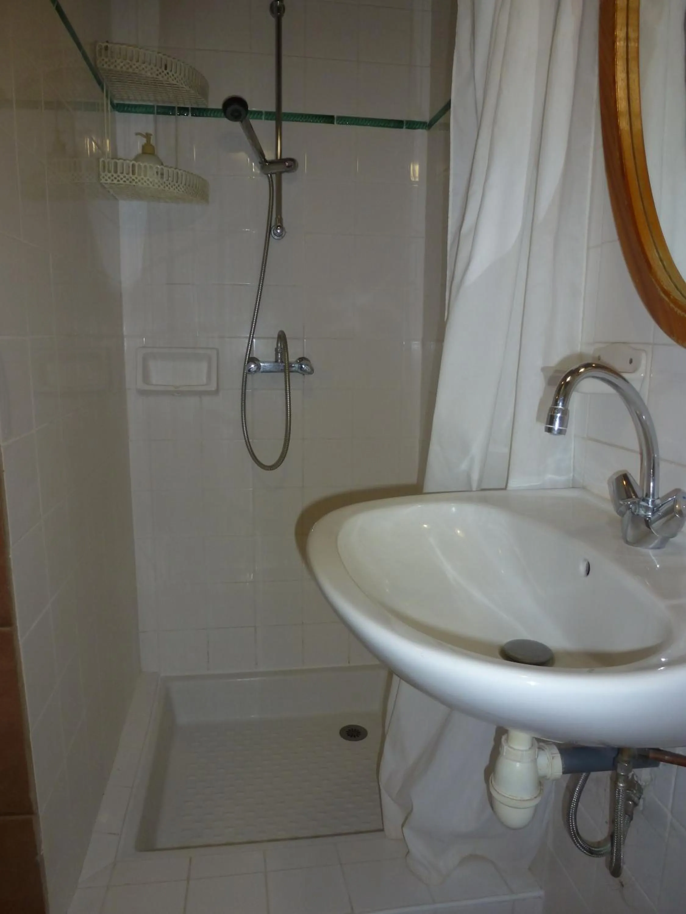 Bathroom in Domaine du Planas AILHON ARDECHE