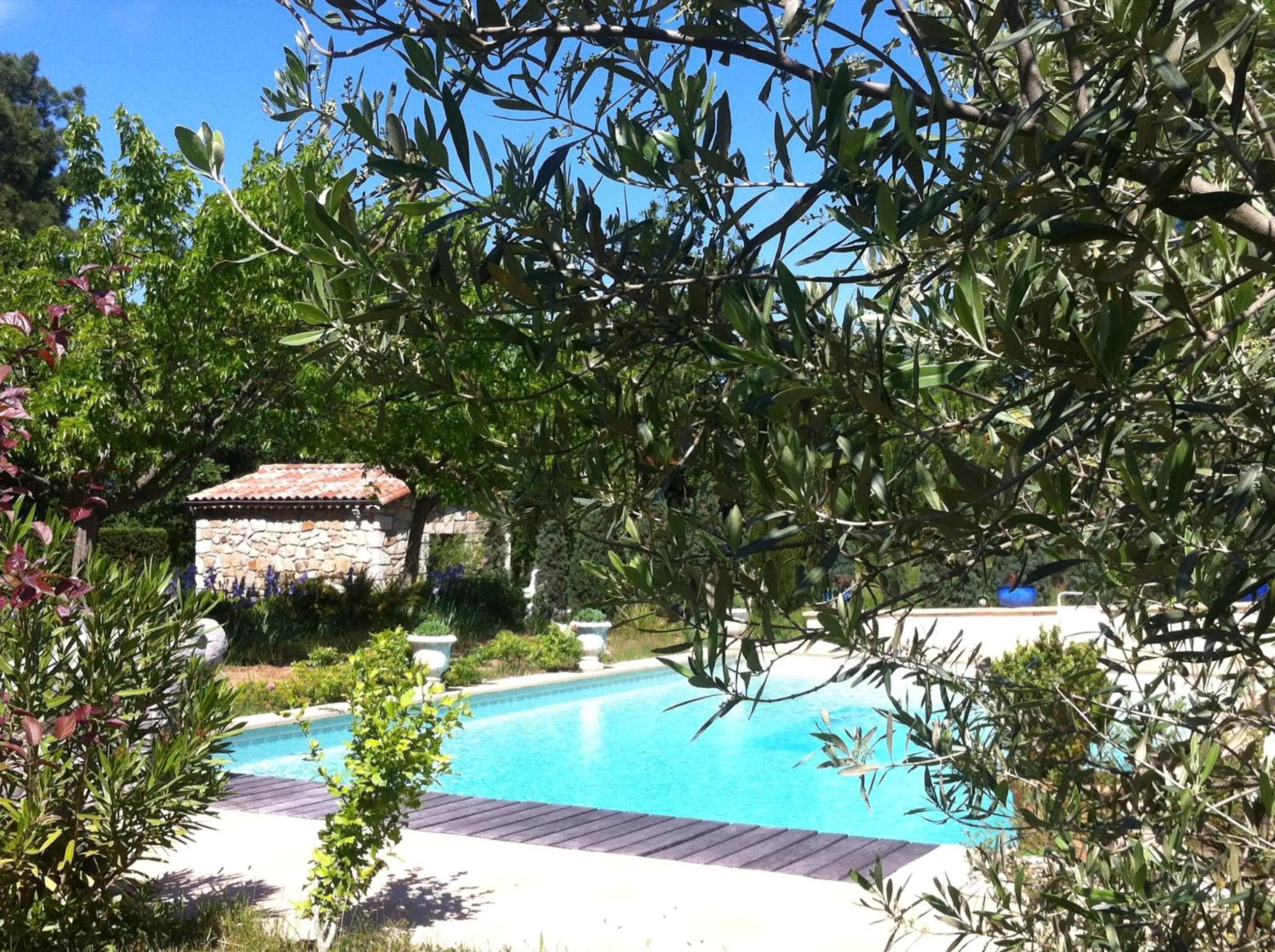Swimming pool in Domaine du Planas AILHON ARDECHE