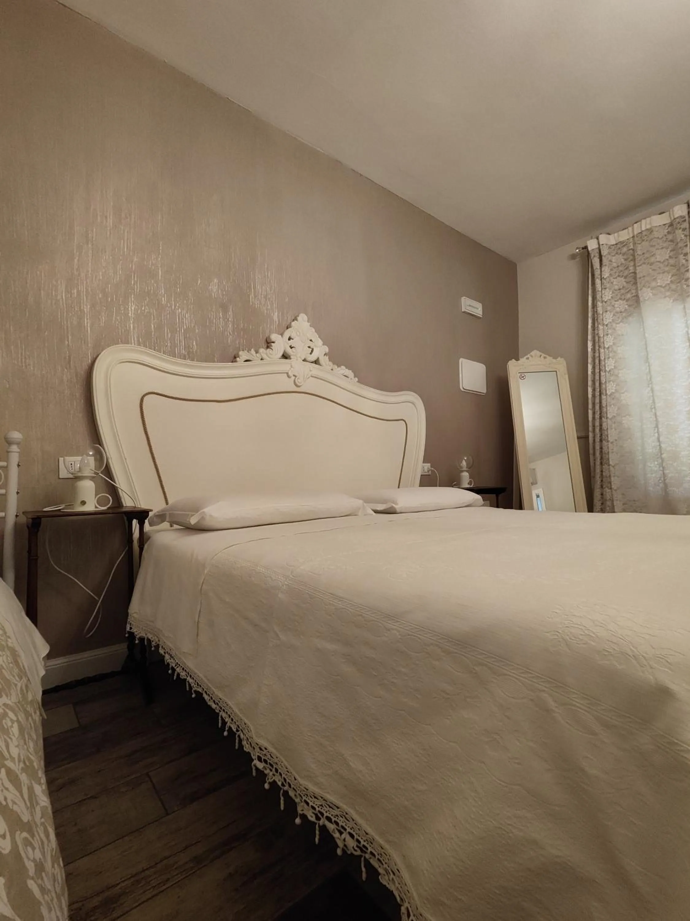 Bed in Garda Relais Antica Romelia