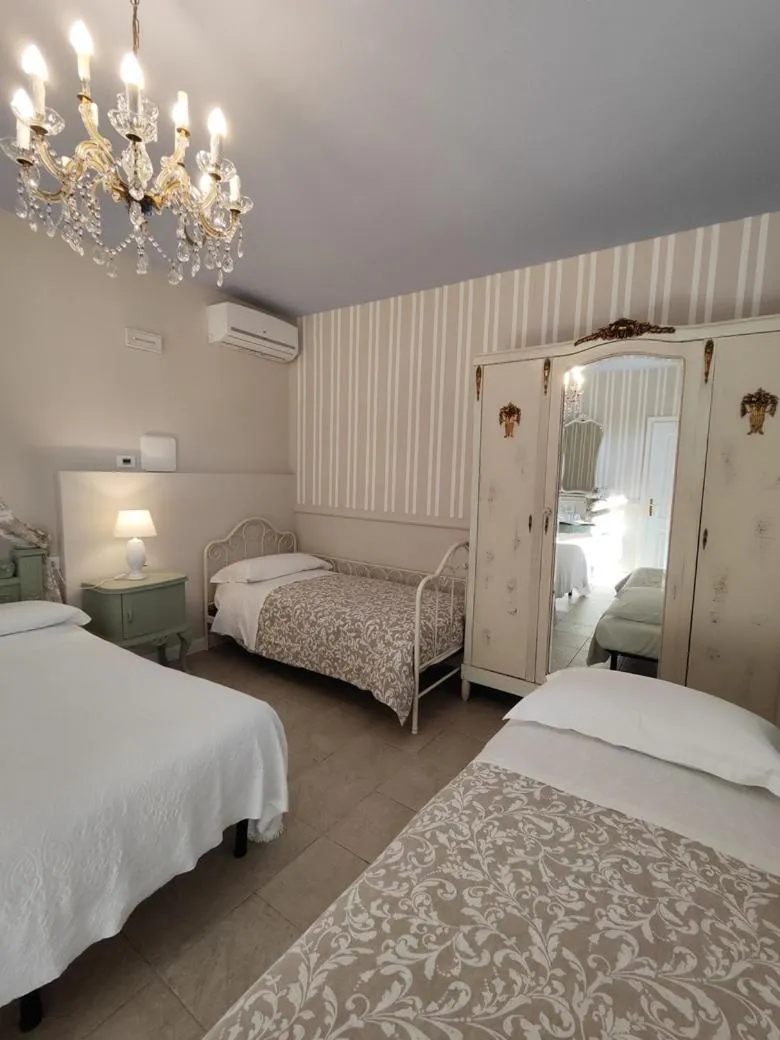 Bed in Garda Relais Antica Romelia