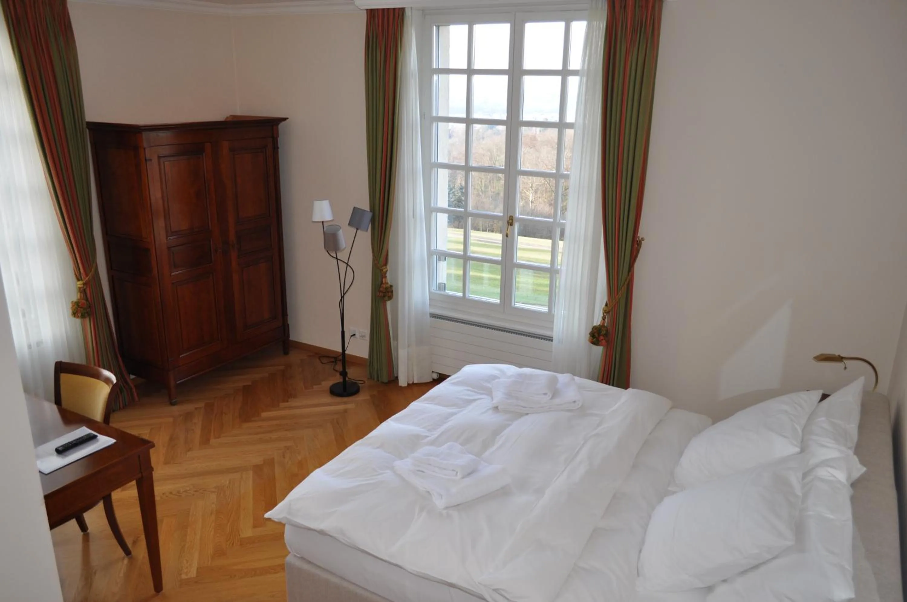 Bed in Domaine de Mont-Renaud