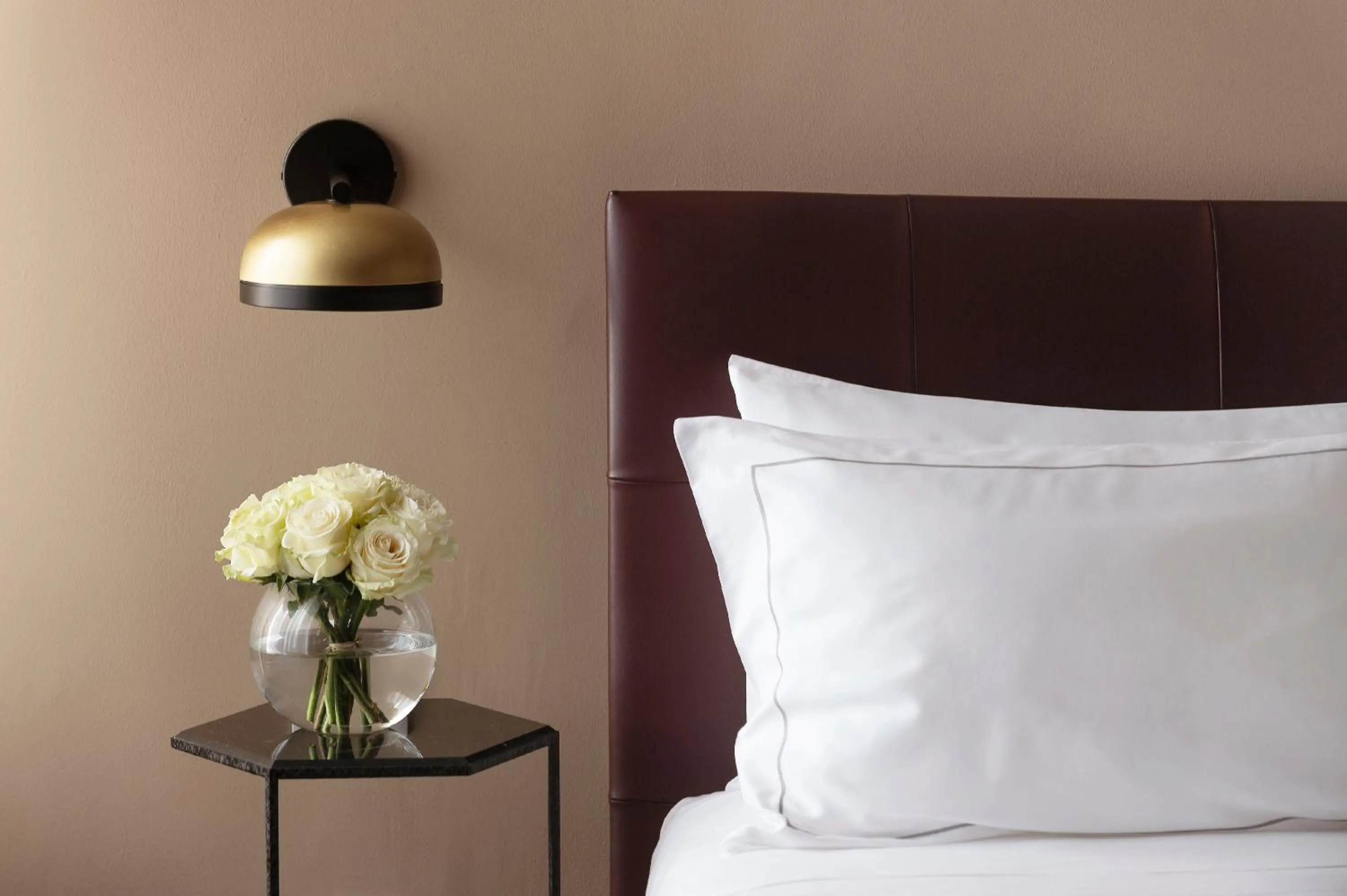 Bedroom, Bed in Butterfly Verona