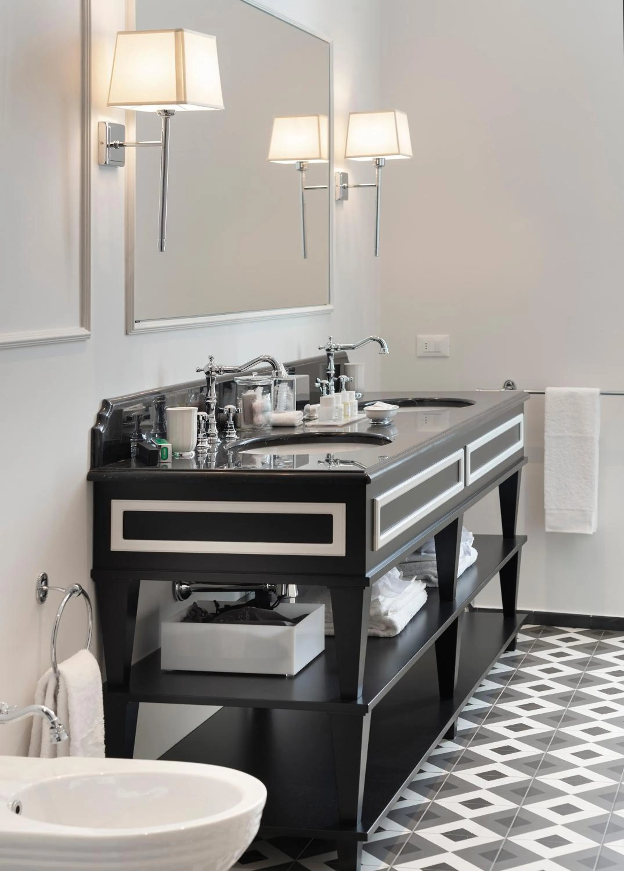 Bathroom in Butterfly Verona