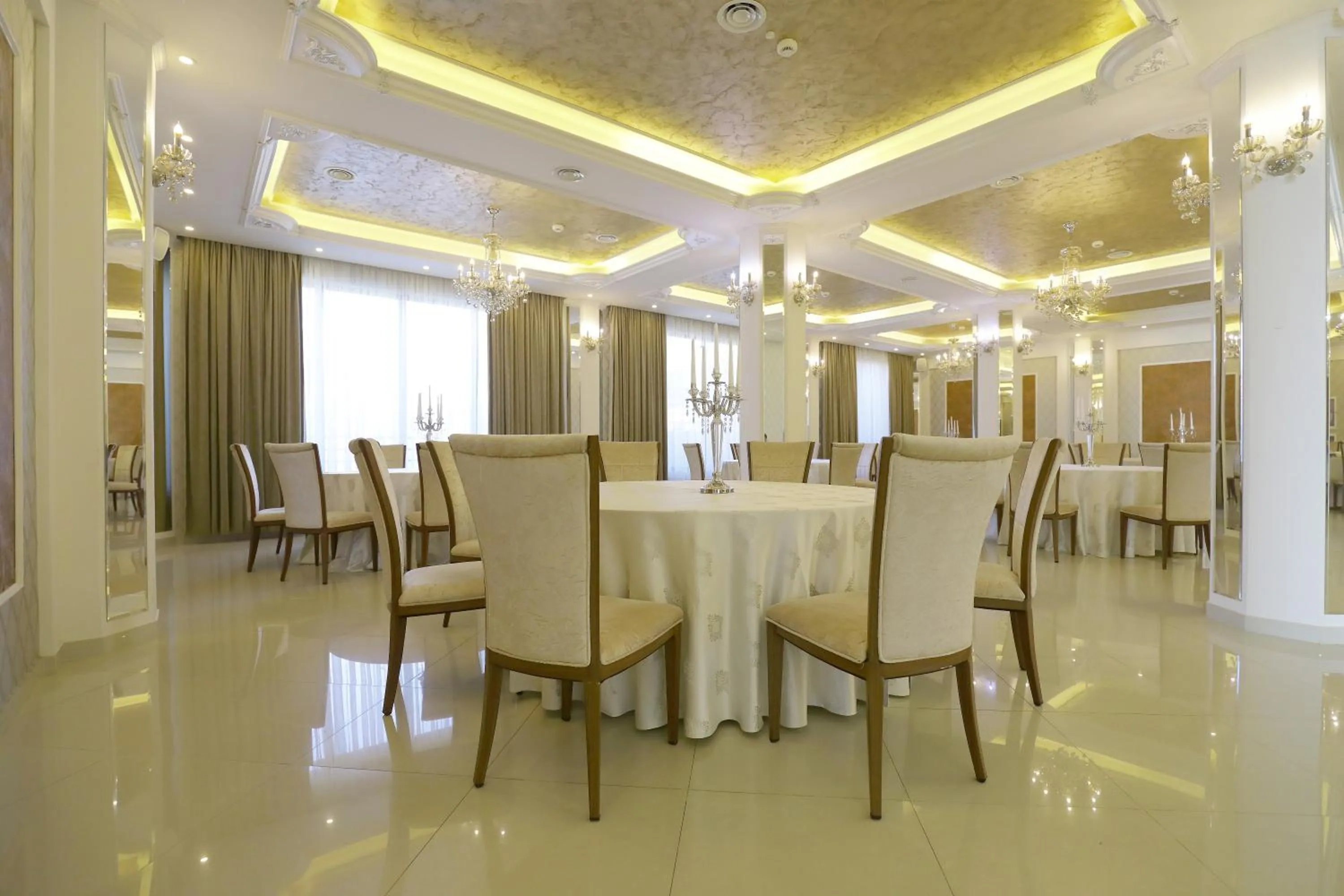 Restaurant/places to eat in MELISS EVENTS