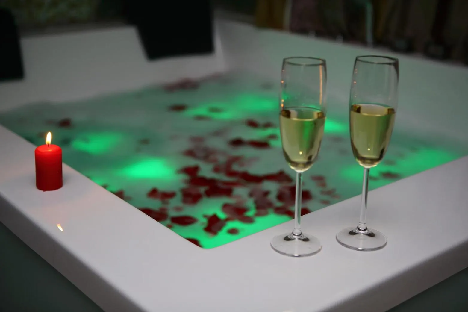 Hot Tub in MELISS EVENTS