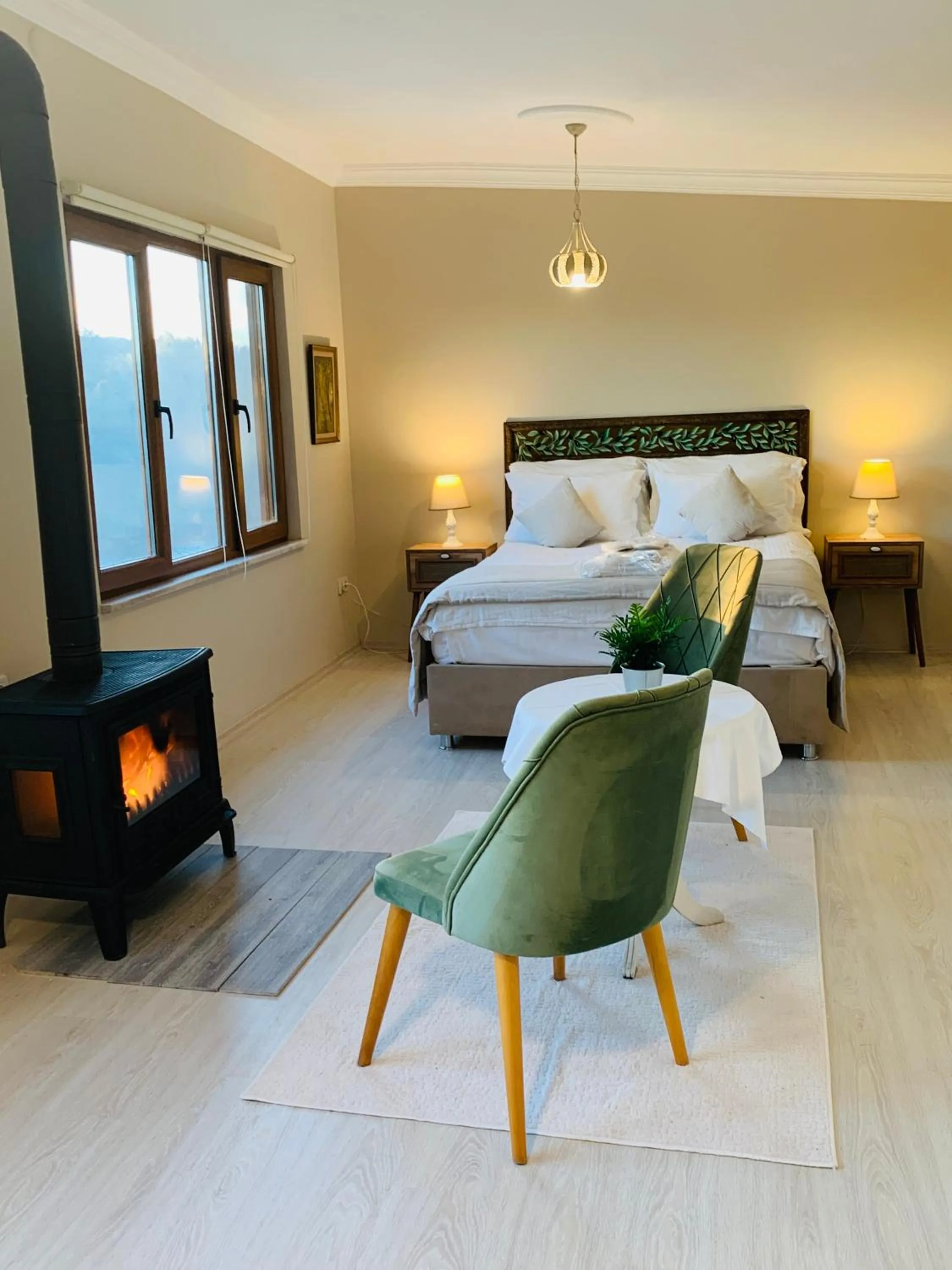 Hot Tub, Bed in Beyaz Ev Agva - Adult only +15