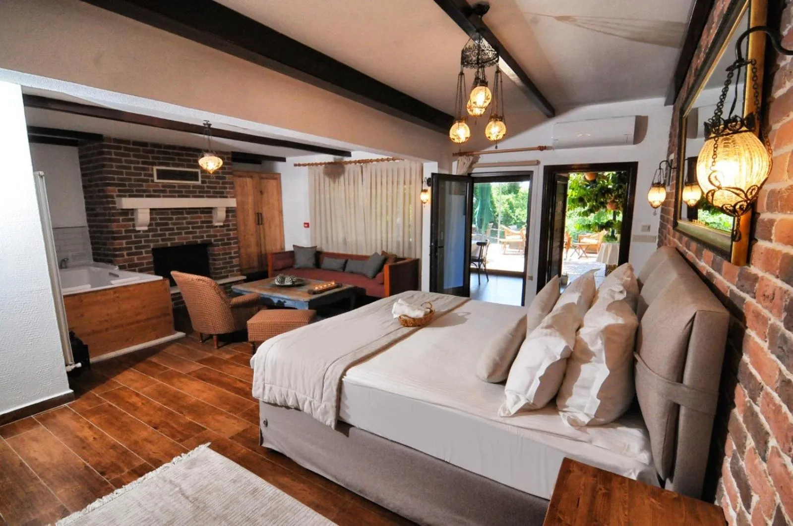 flat iron in Beyaz Ev Agva - Adult only +15