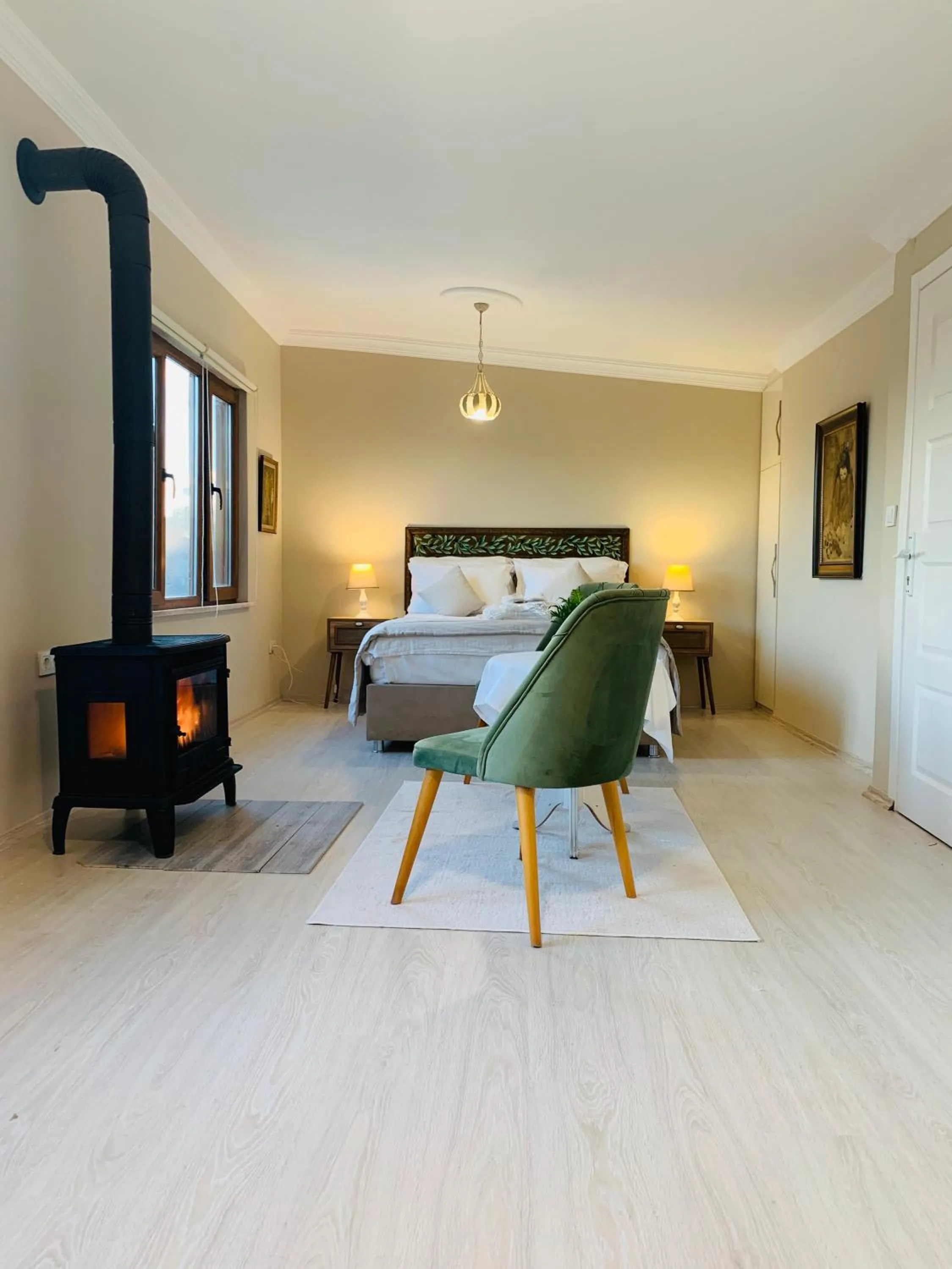 Hot Tub, Bed in Beyaz Ev Agva - Adult only +15